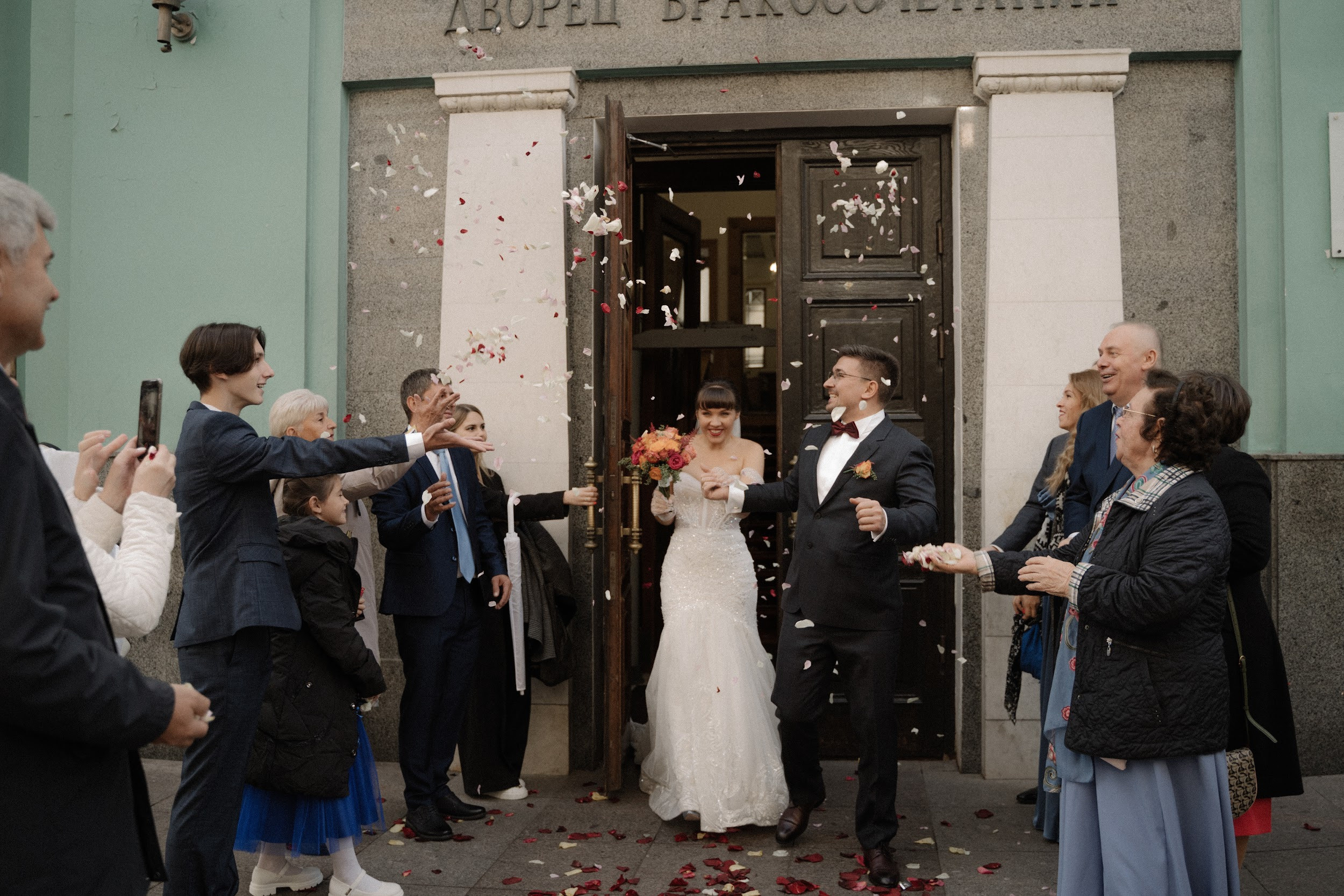 Александр и Алина. Роспись и камерный ужин. Организация и координация свадебных и семейных торжеств