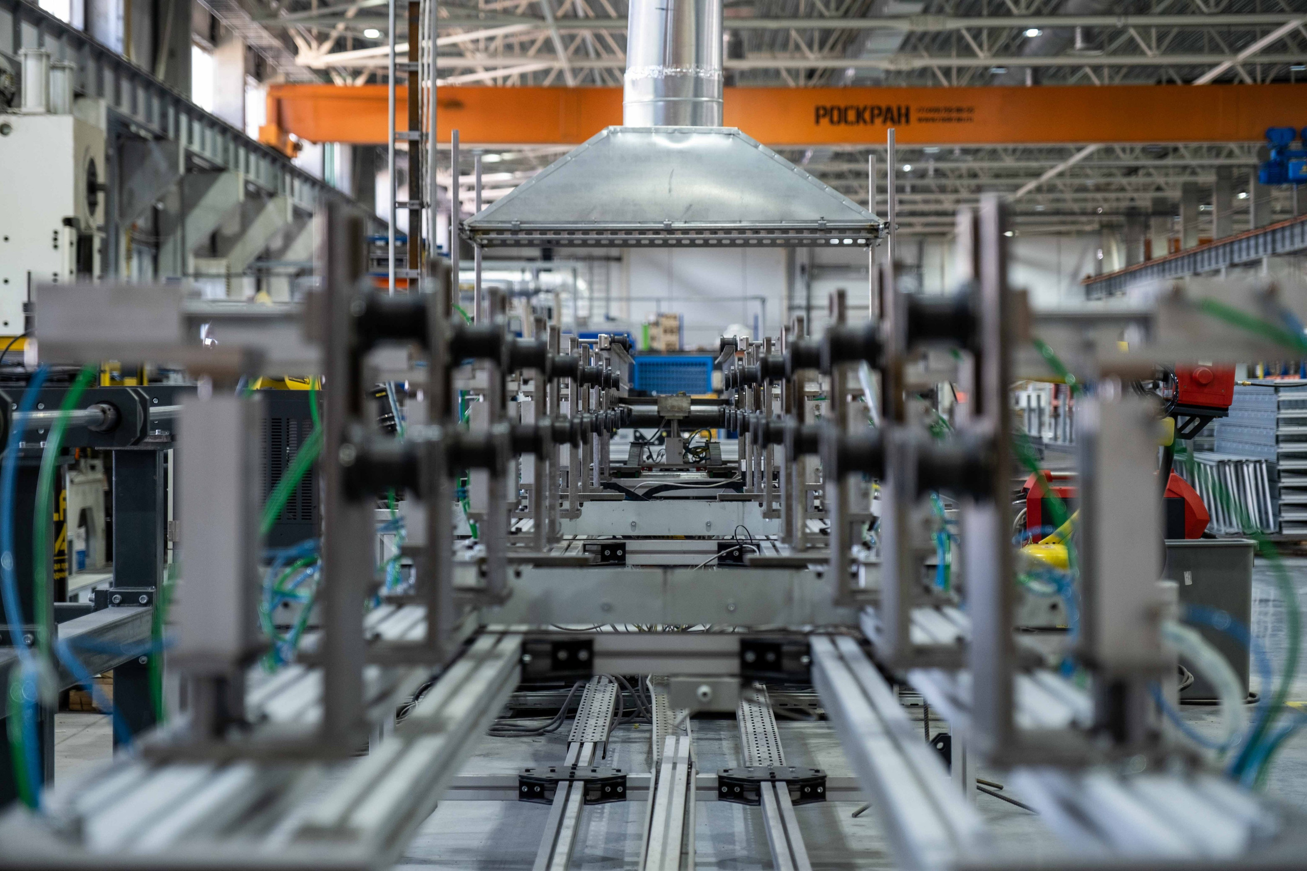 IEK — торжественное открытие производственного цеха. Фото тур