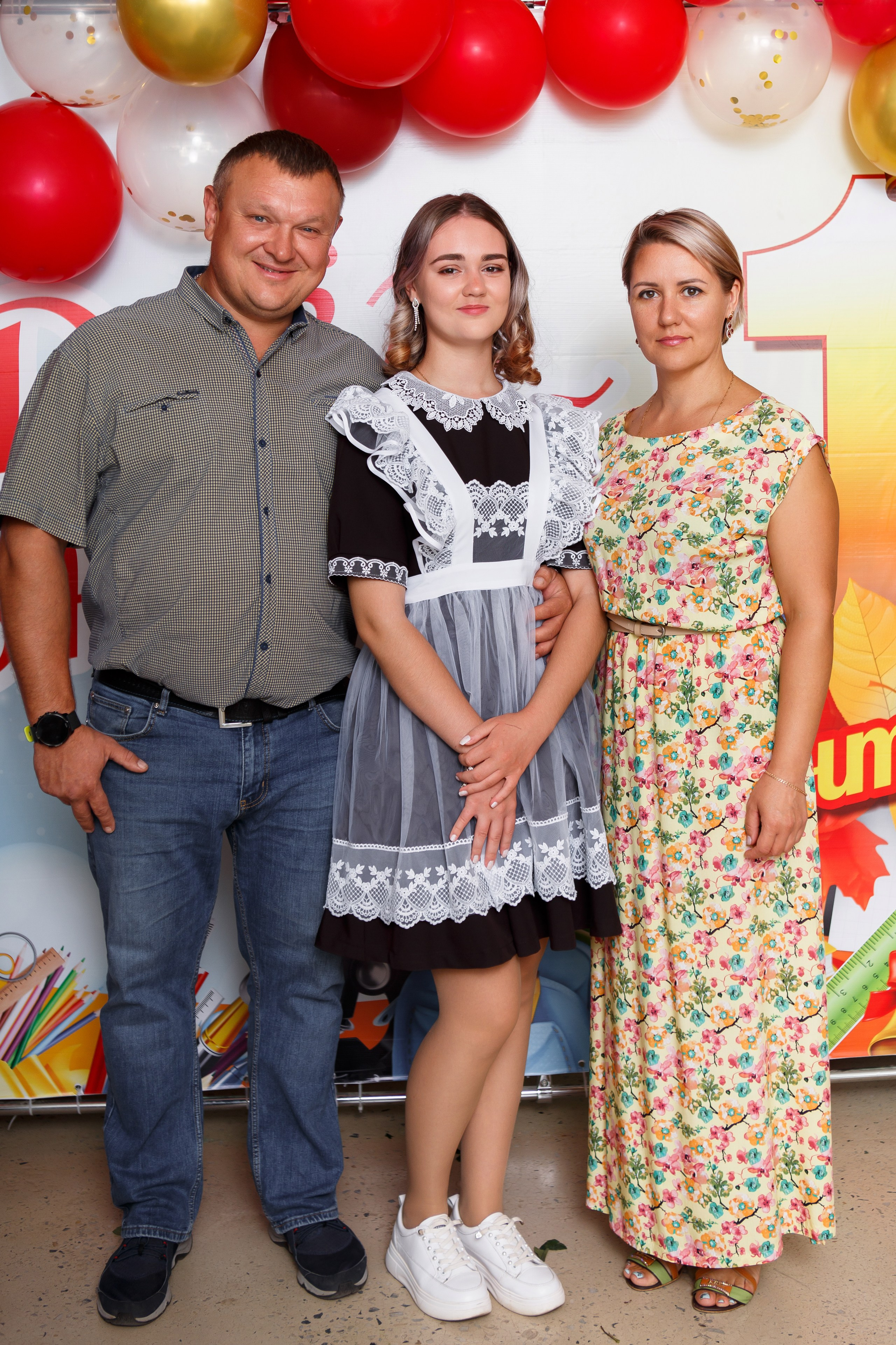 1 СЕНТЯБРЯ 2024 ГОДА — 9 ШКОЛА — ФОТОСЕССИЯ С РОДИТЕЛЯМИ. Профессиональный фотограф в Мценске и Орловской области