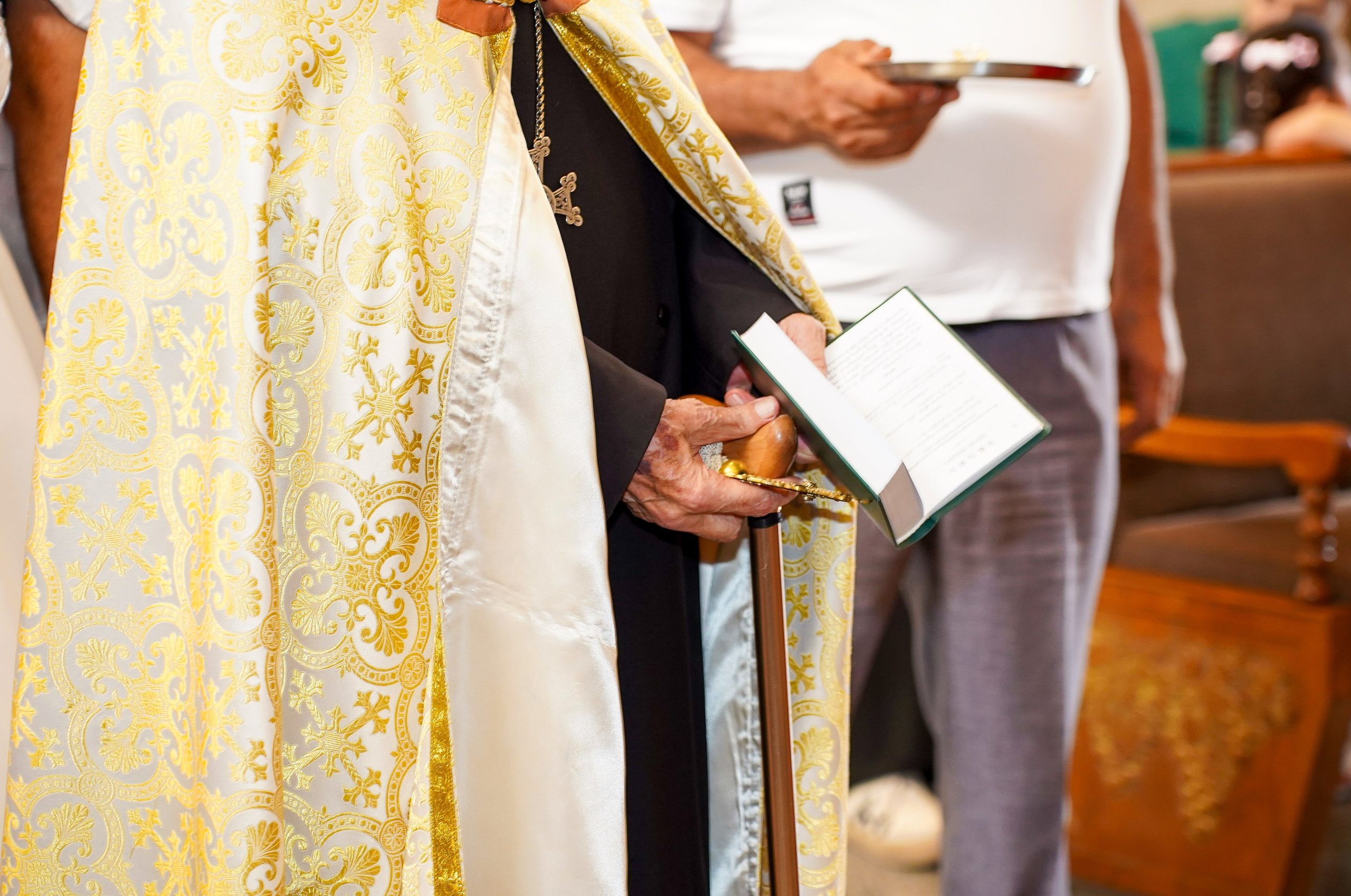 Обряд венчания в Армянской церкви. Фотограф Новороссийск | Геленджик и ЮФО Эльвина Ясинская