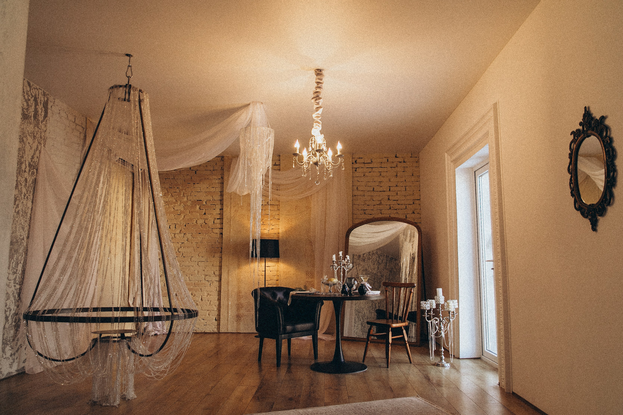 ЗАЛ «Каминная». Фотостудия в Мариуполе «Берлога»