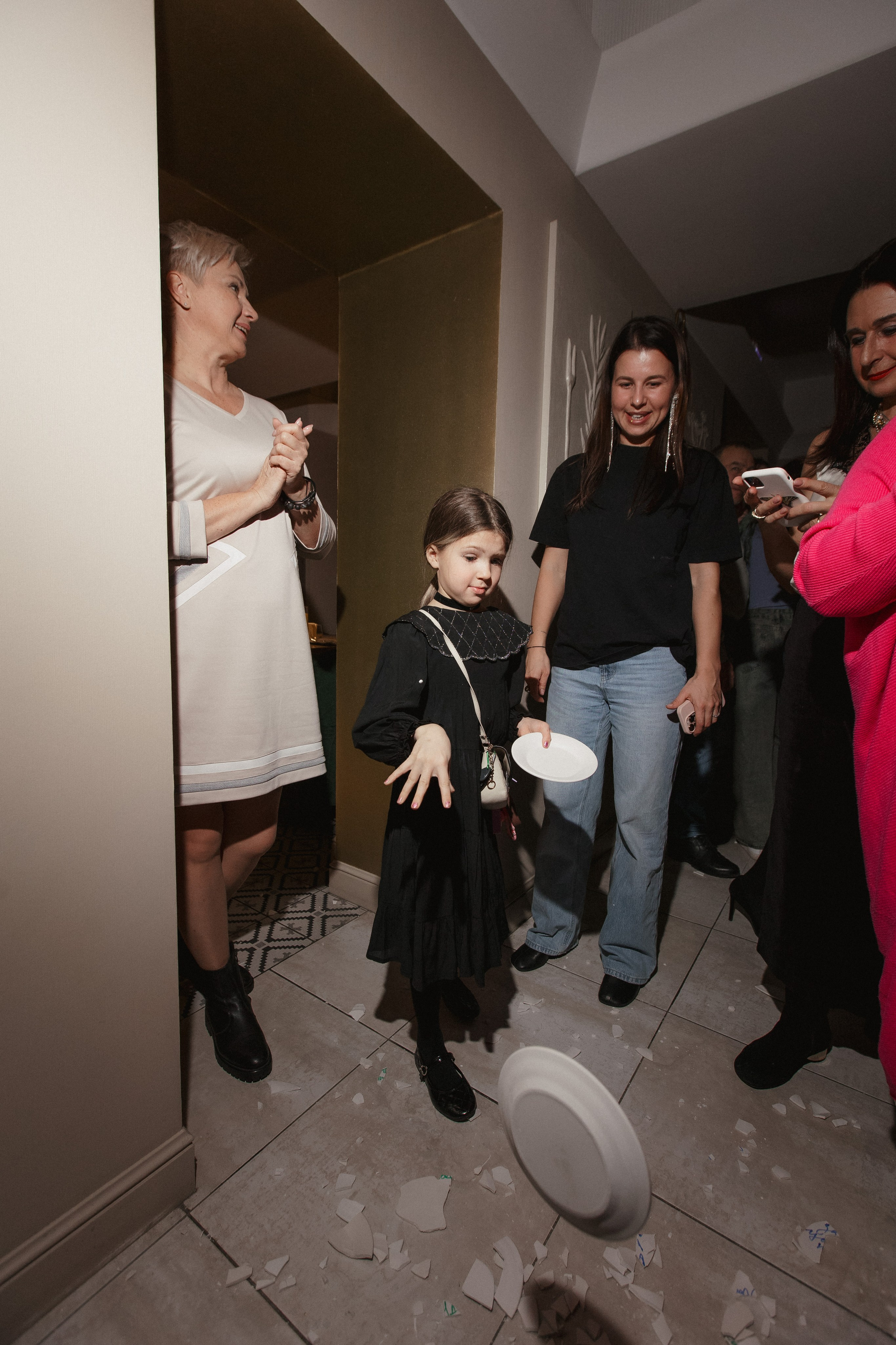 RESNOTA — ГРЕЧЕСКАЯ ВЕЧЕРИНКА. СВОИ. ФОТООТЧЕТЫ-СОБЫТИЯ-МЕСТА