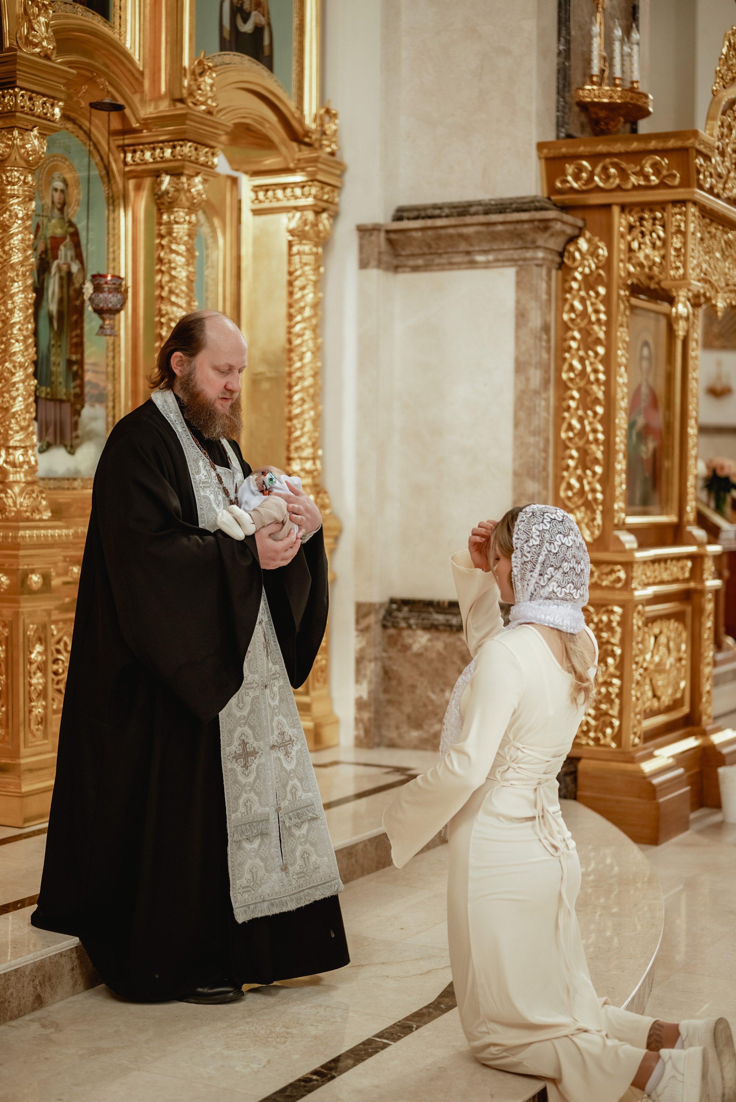 Крещение в Донецке. Юлия Басня семейный и свадебный фотограф в Донецке