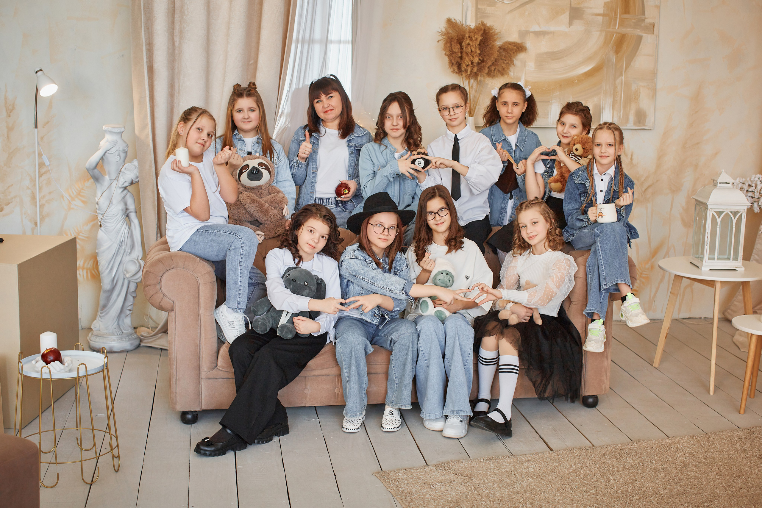 Группы. Выпускные альбомы в городе Курган для всех