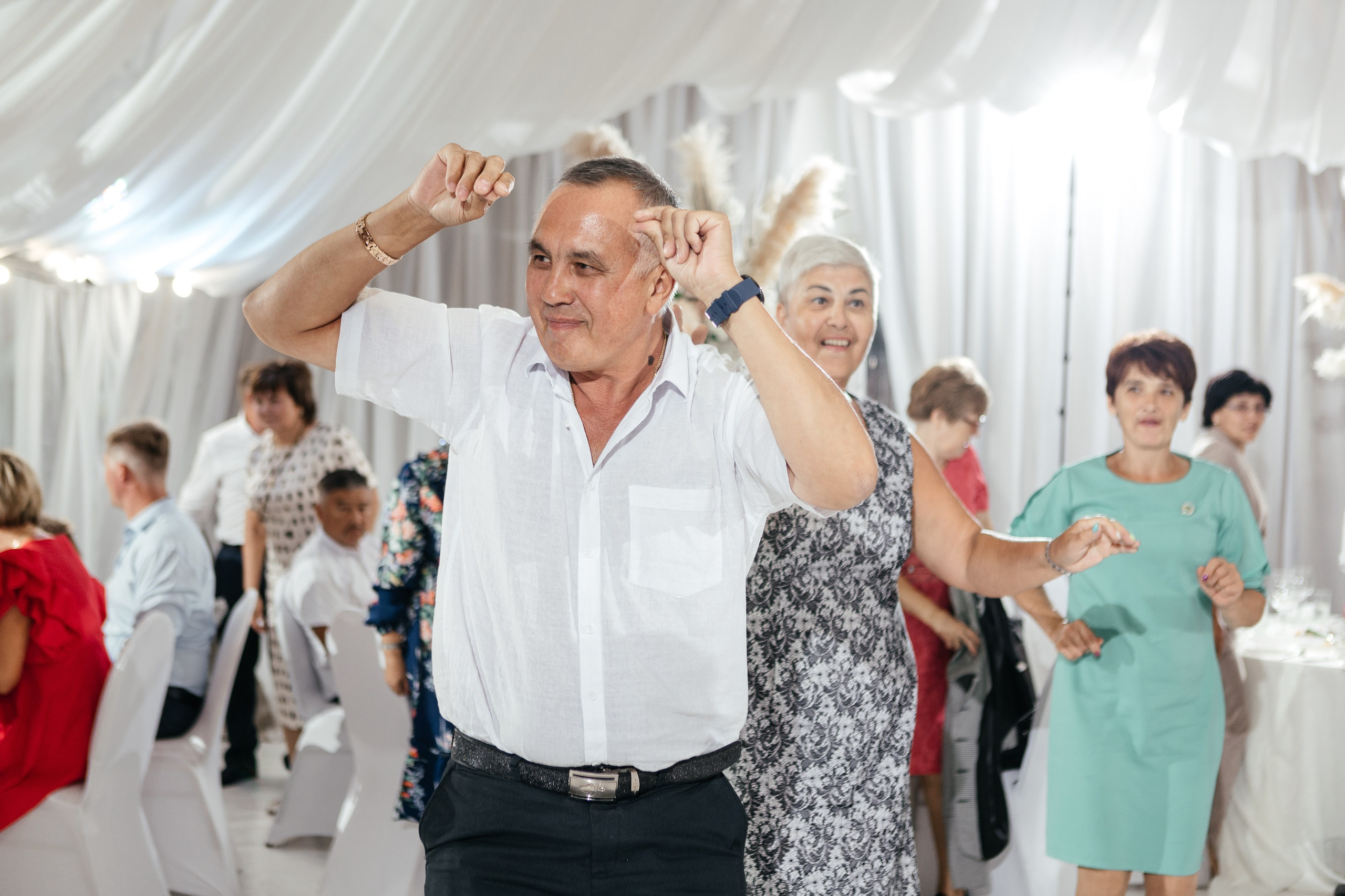 Свадебный фотограф Уфа — Руслан ГабдлисламовЖивые эмоции, красивые кадры, воспоминания на всю жизнь.Работаю по всей Республике Башкортоста. Свадебный фотограф Уфа Руслан Габдлисламов