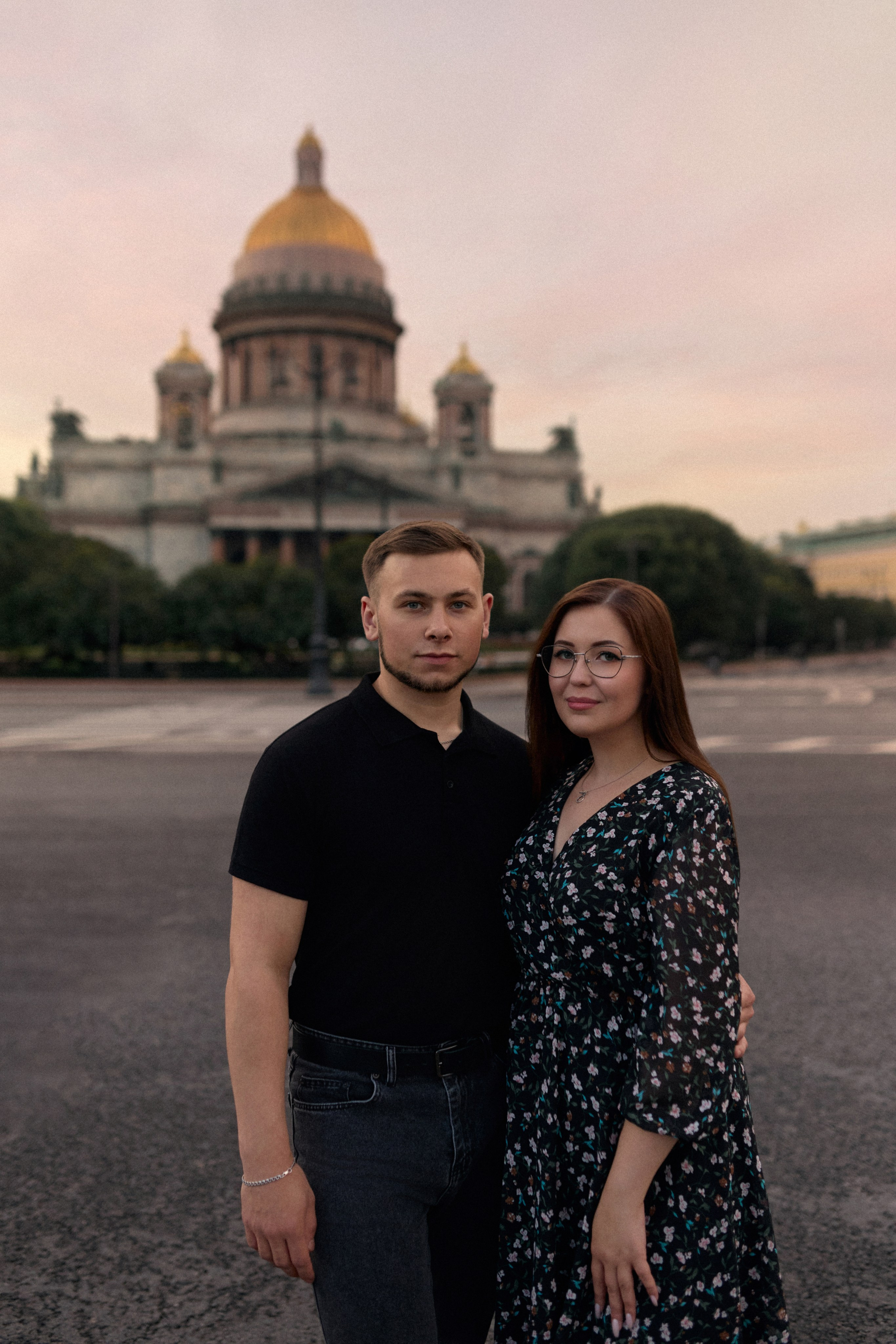Предложение у Исаакиевского собора. Сестры Карабаза. Фотографы и ретушеры в Москве и Санкт-Петербурге