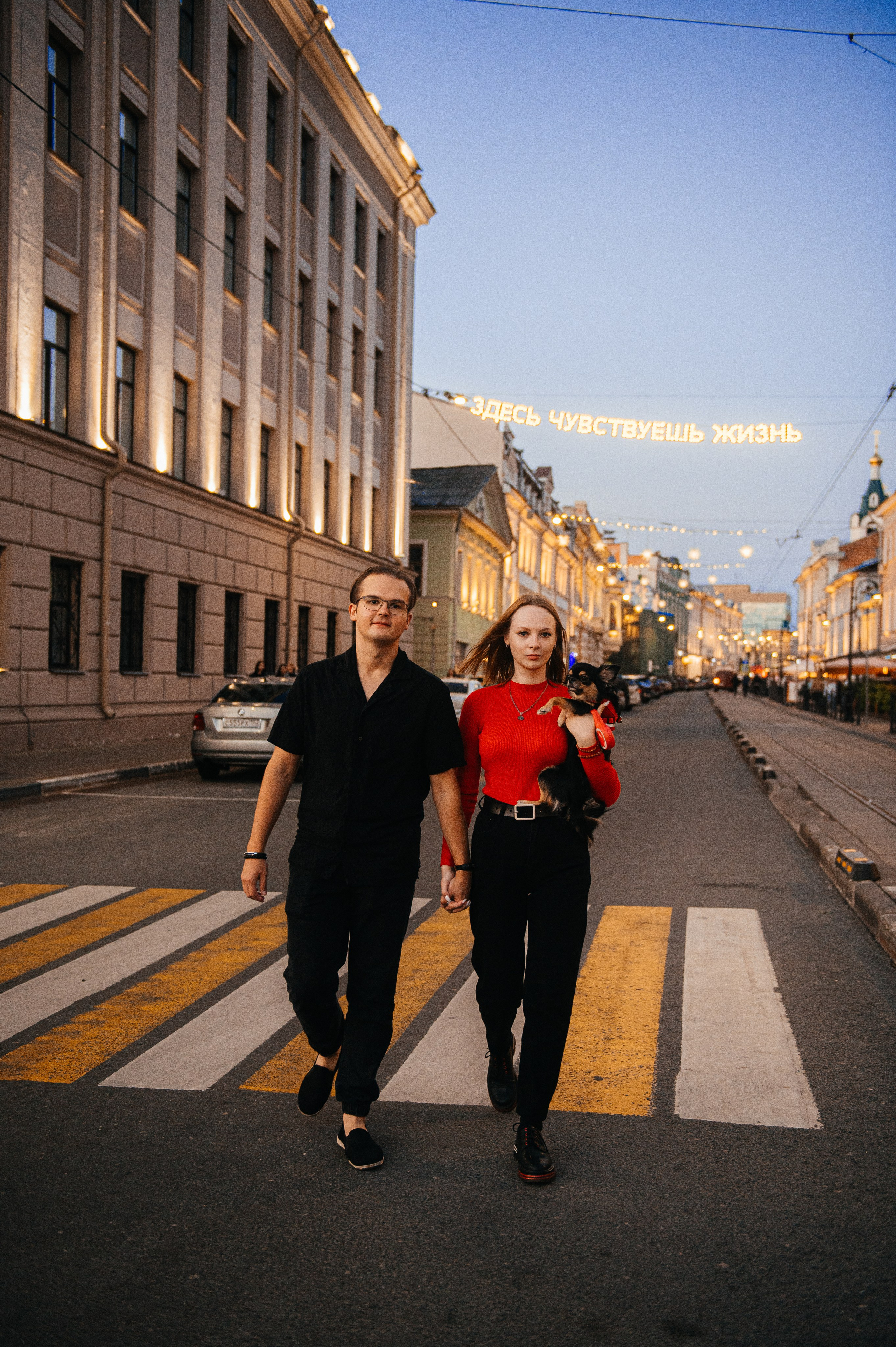 Лера, Илья и чихуахуа Наоми (Нижний Новгород, 2024). Анна Пушина, фотограф, Москва, Королев, Пушкино