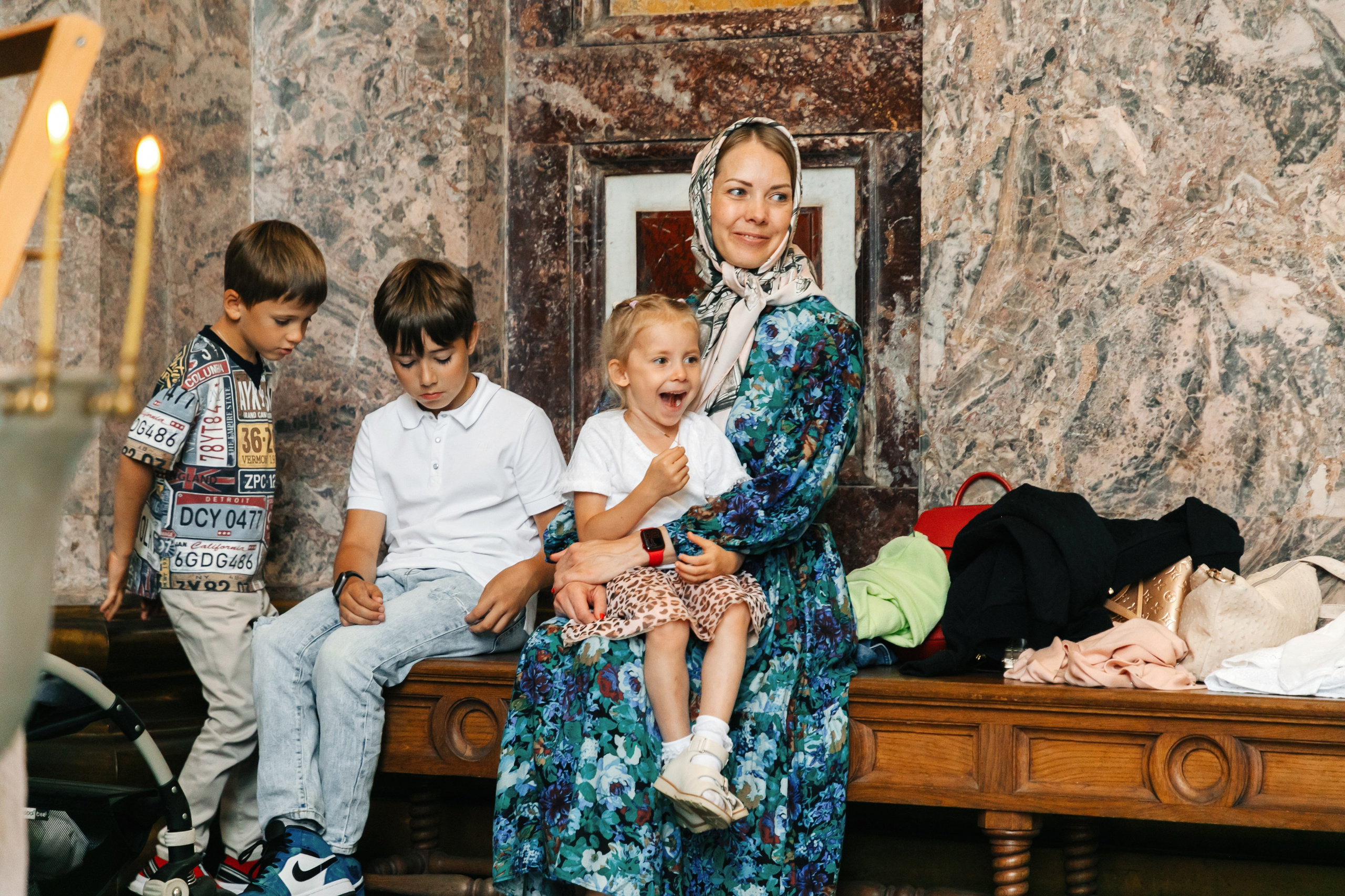 Крещение ребенка в Исаакиевском соборе СПб, крещение в церкви цена, крещение ребенка цена в спб невский район, можно крестить в исаакий, крещение в исаакиевском соборе санкт-петербурга 2023, как и где покрестить ребенка в спб, как записаться на крестины ребенка в исаакиевском соборе, фотограф на