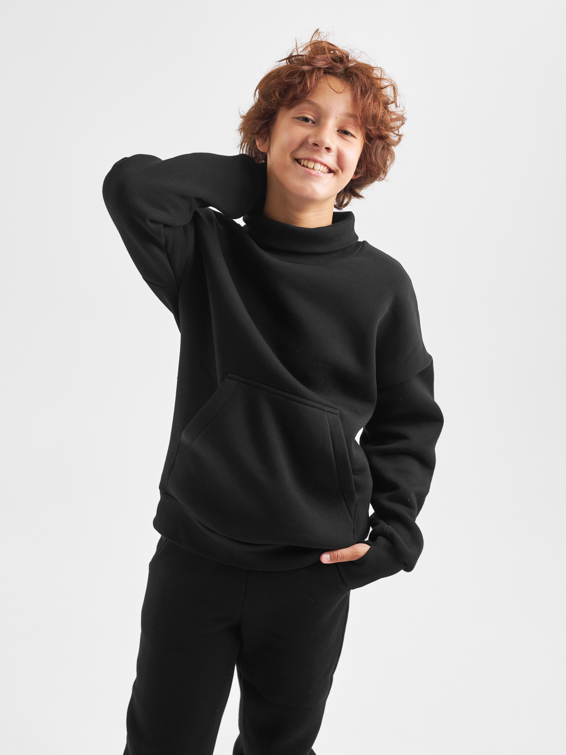 Фотосъемка детских теплых костюмов Екатеринбург Wildberries ВБ Ozon Озон фотосессия детей Екб заказать цена фотосъемка товара WB флис дети. Фотограф Екатеринбург Анастасия Жерновская | Маркетплейсы и нейрофото