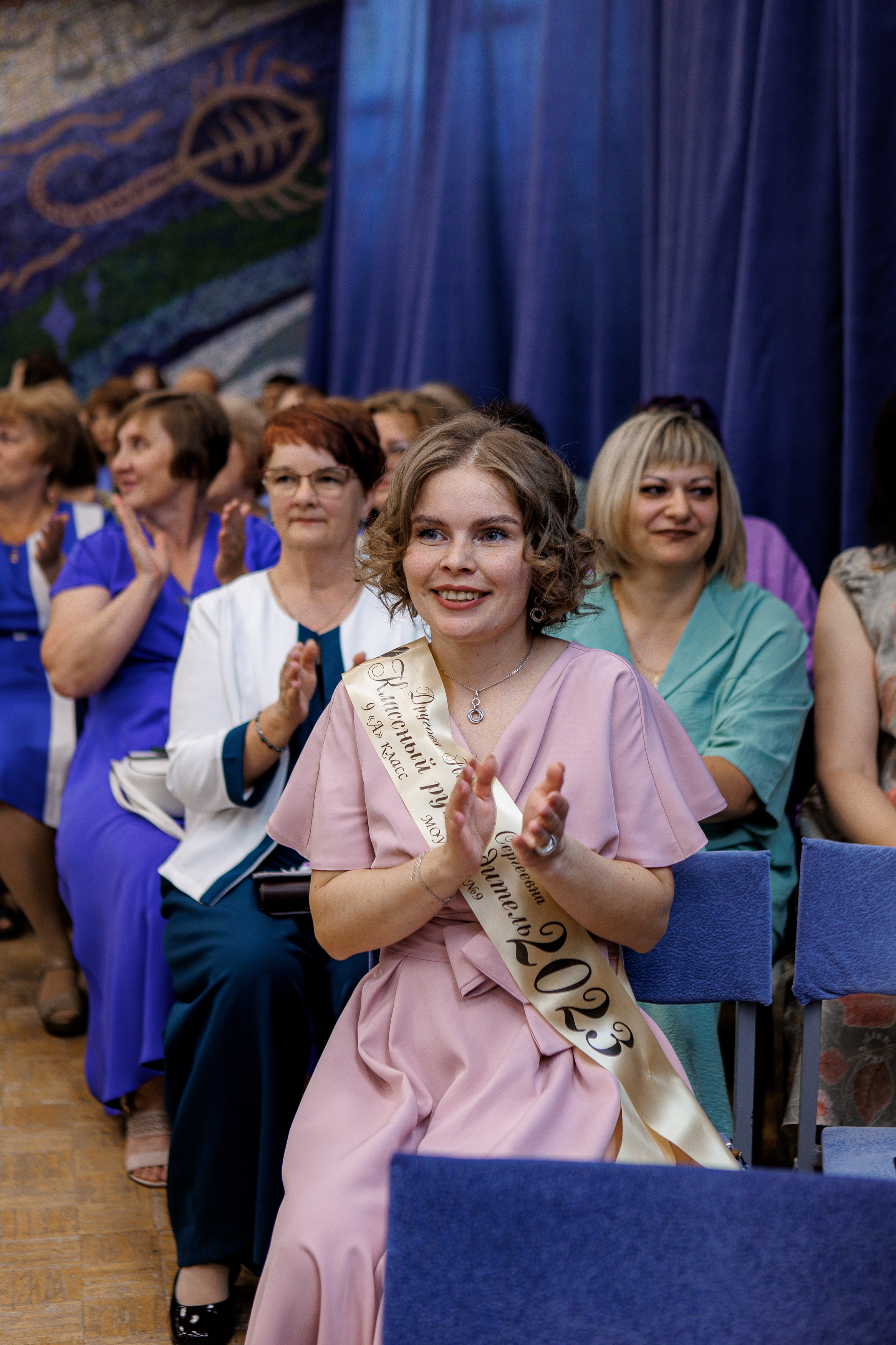 Выпускной в гимназии. Фотограф Москва и Московская область