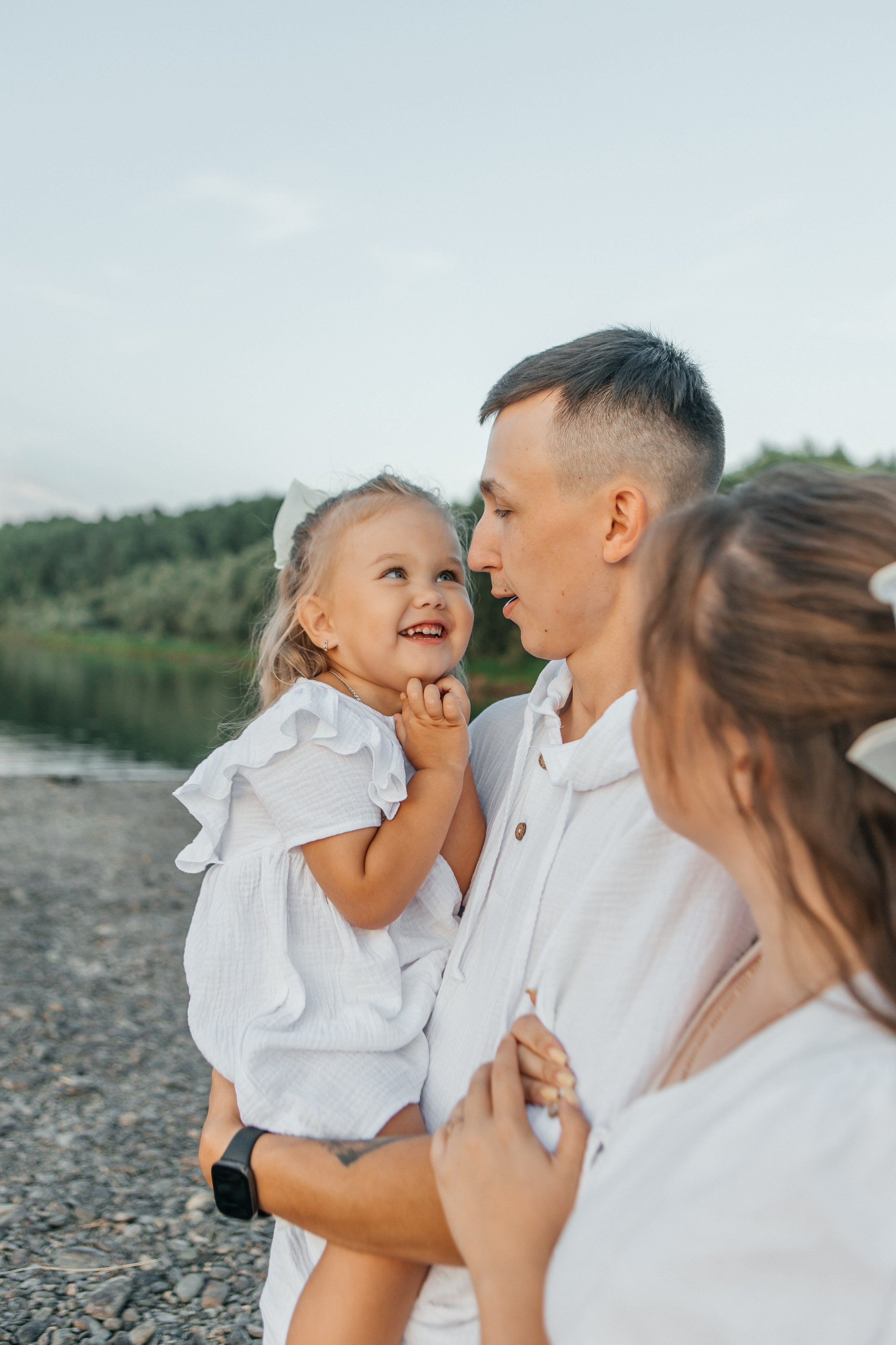 Семейная фотосессия на закате. Дарья Белякова. Свадебный, детский и семейный фотограф в городе Бийск