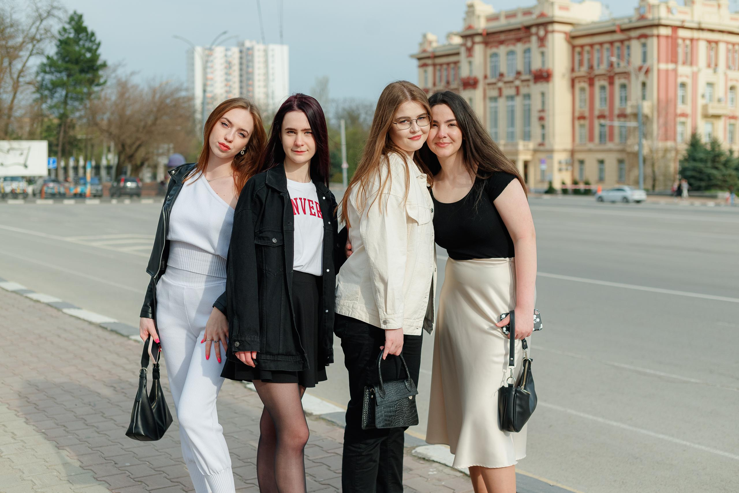 Уличная стрит съёмка. BookVa-выпускные альбомы