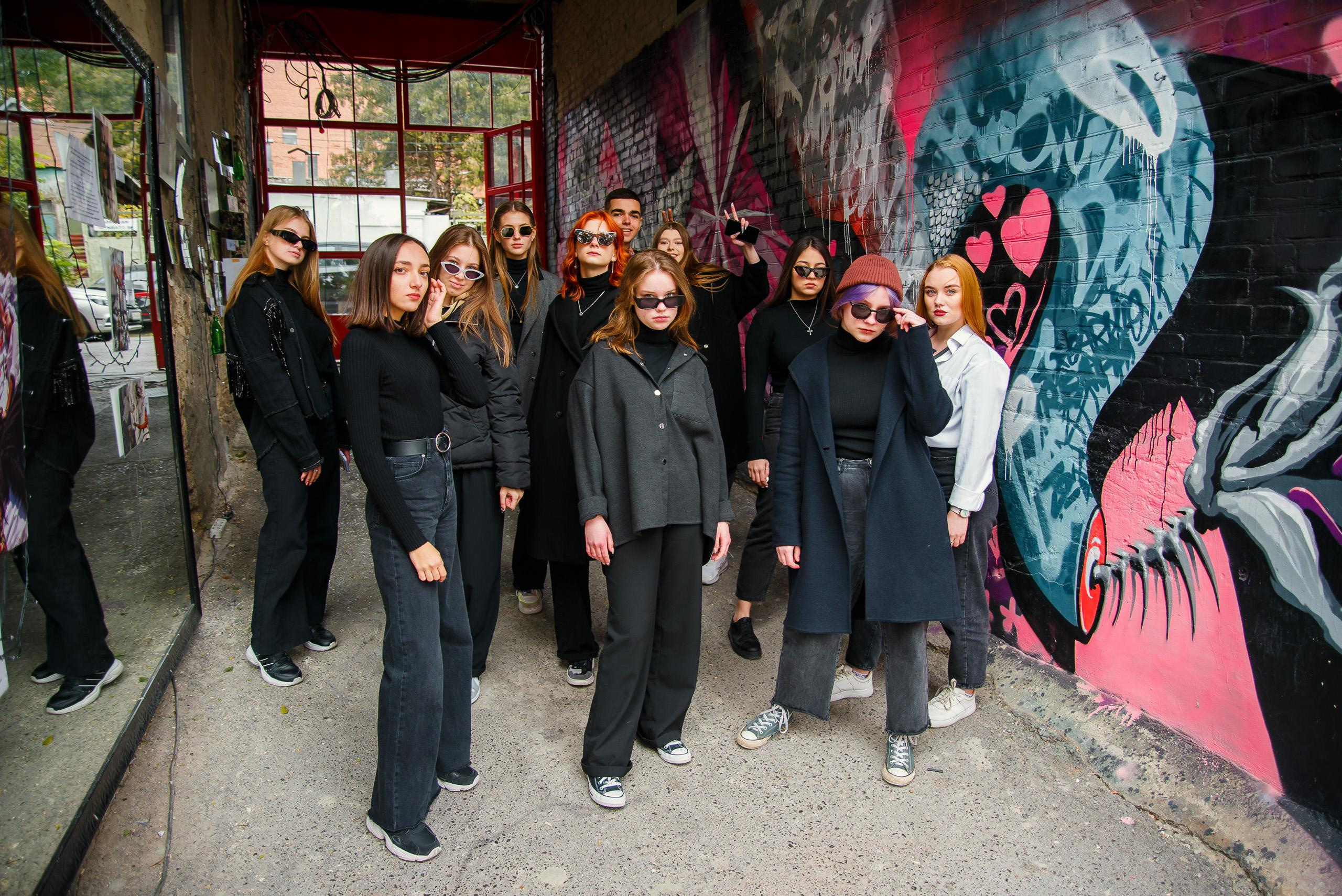 Уличная стрит съёмка. BookVa-выпускные альбомы