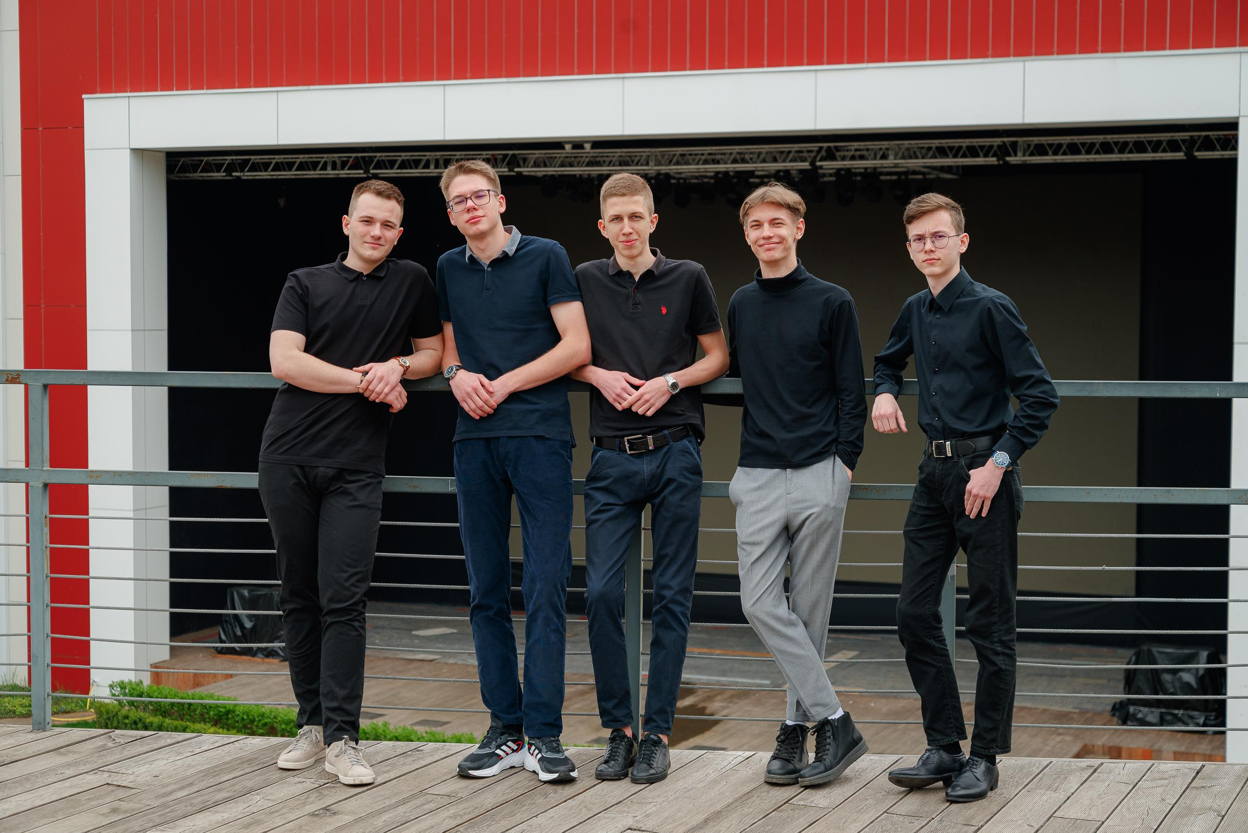 Уличная стрит съёмка. BookVa-выпускные альбомы