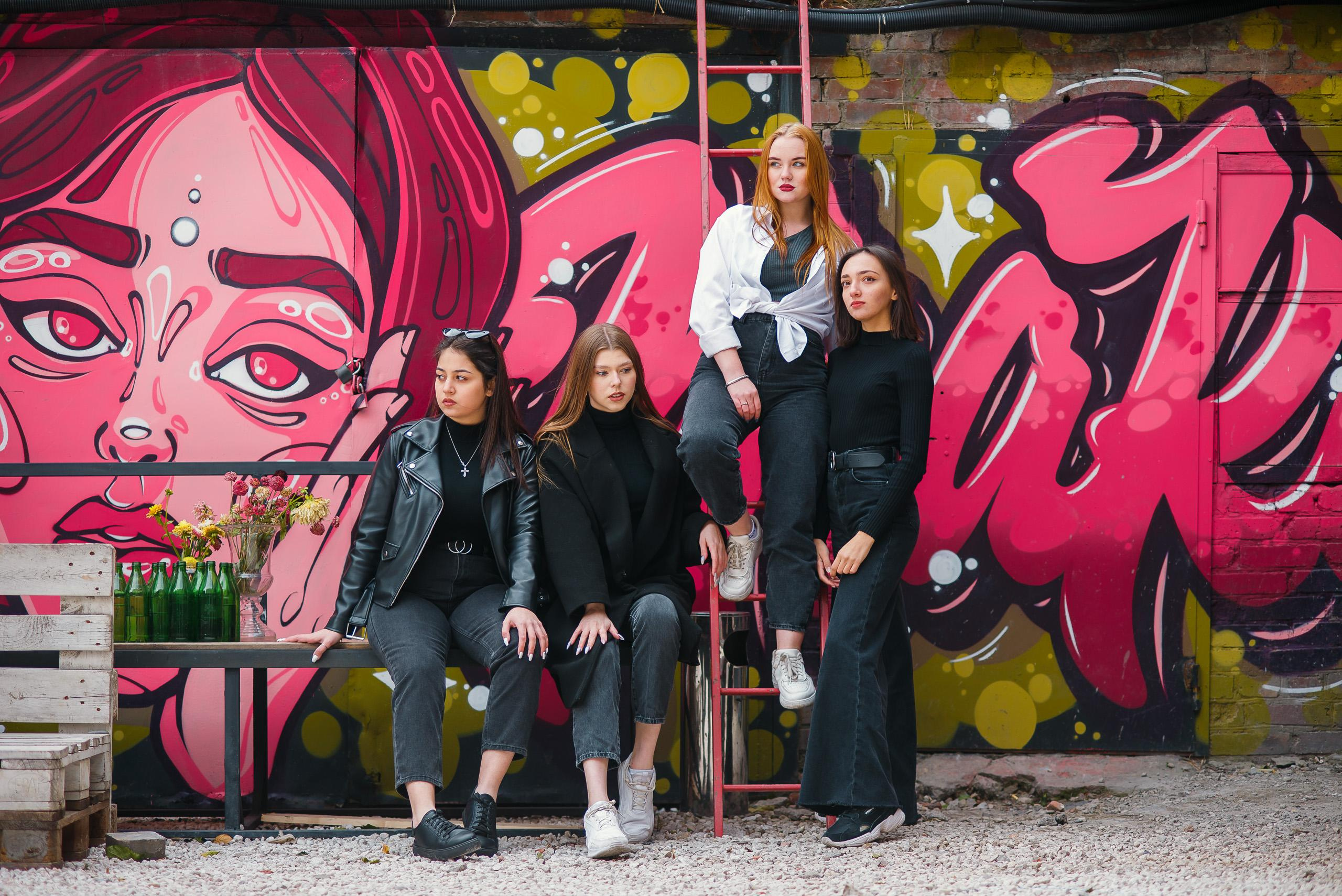 Уличная стрит съёмка. BookVa-выпускные альбомы