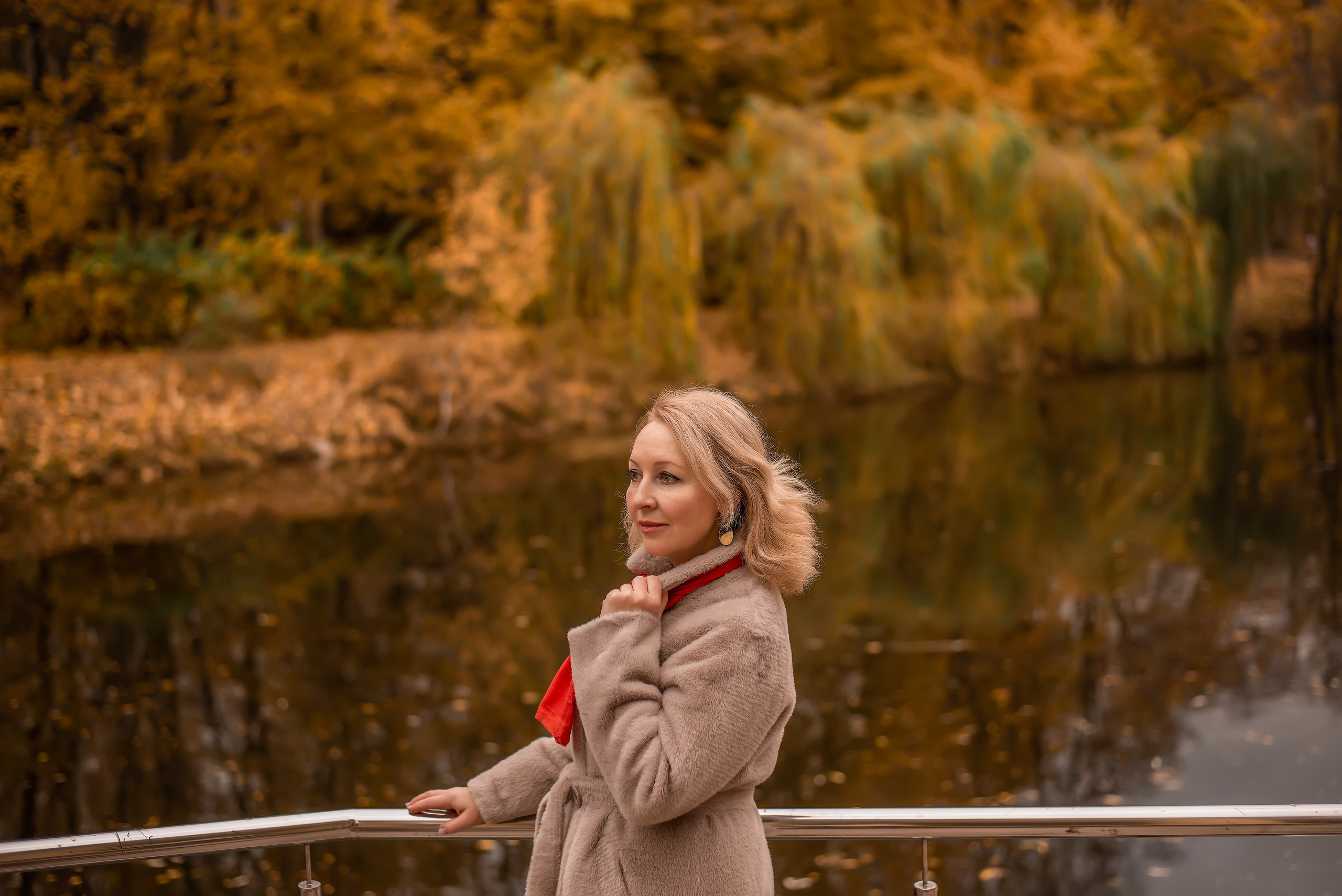 Осенняя река