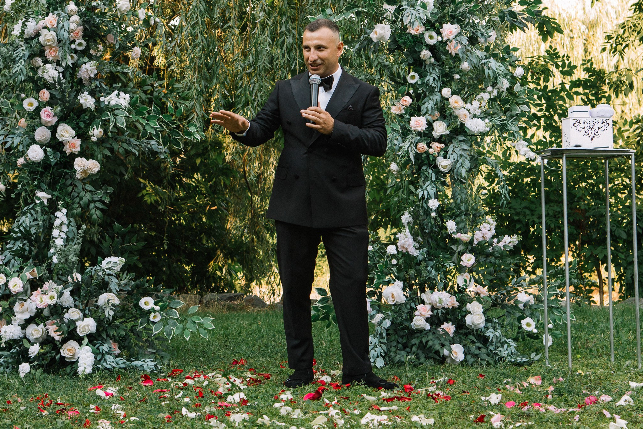 Любовь в ландшафтах: свадебная фотосессия на природе. Семейный и свадебный фотограф Ростове-на-Дону