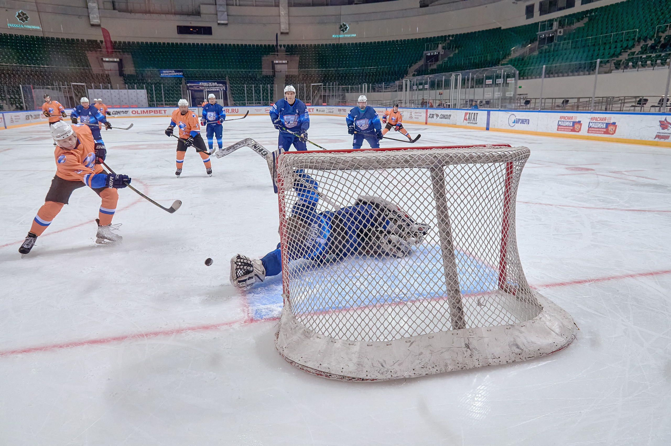 Платинум Арена — Хоккей — РусГидро. Фотограф Яковлев Роман — Красноярск