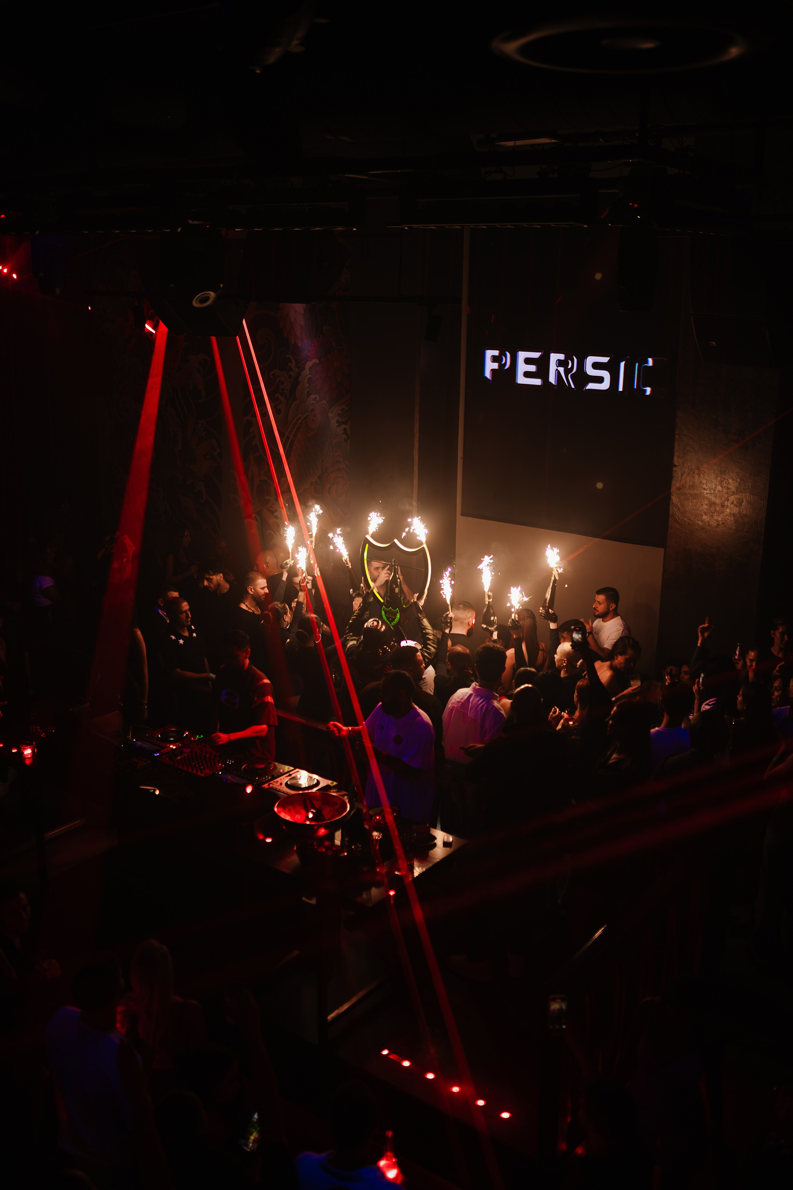 Nightlife Photography in Dubai — Persis Club Party Shoot. Evgen Yatsenko — Photographer in Dubai