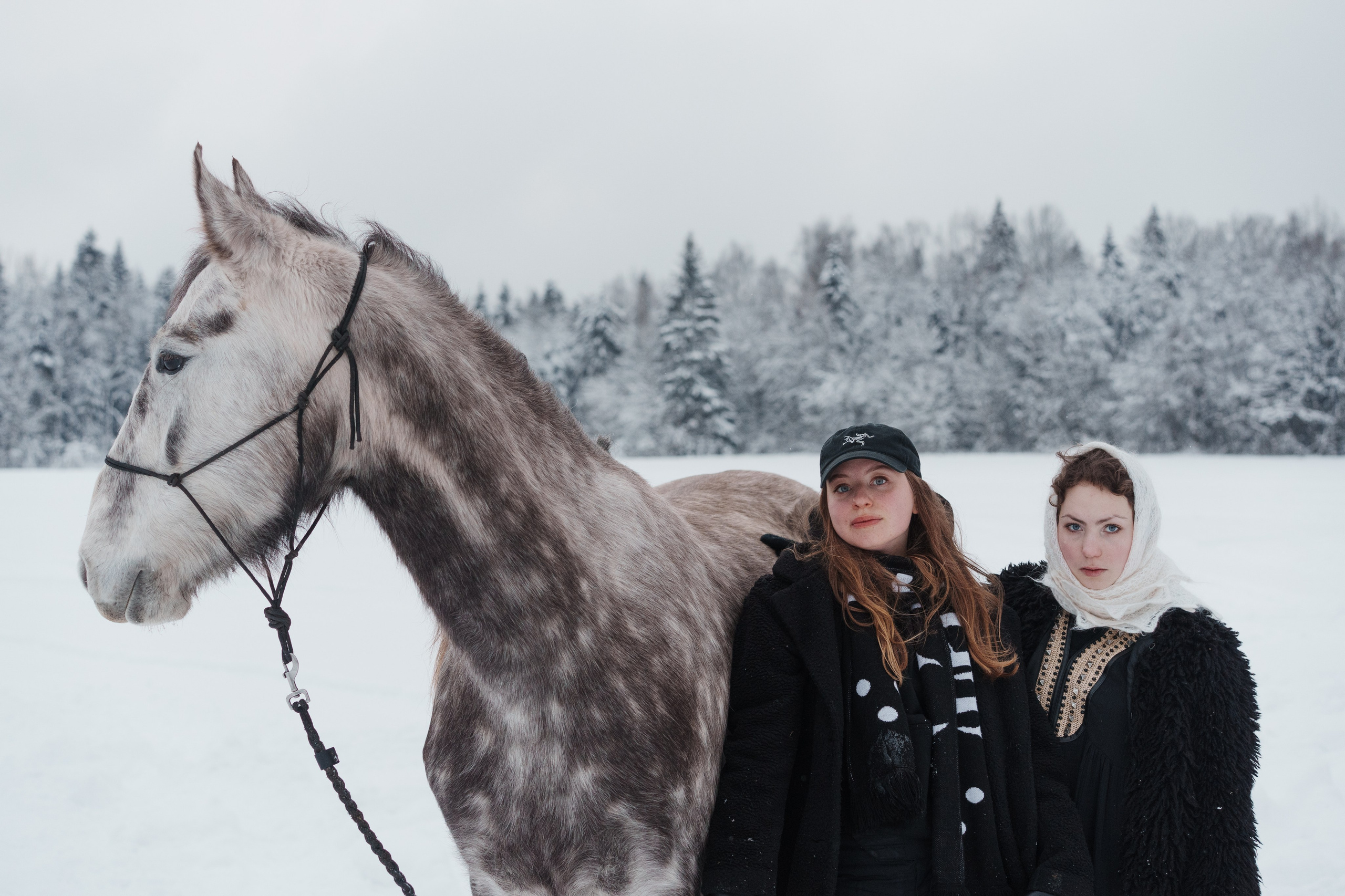 Сестры. Семейный фотограф Клубкова Мария. Поместье Клу