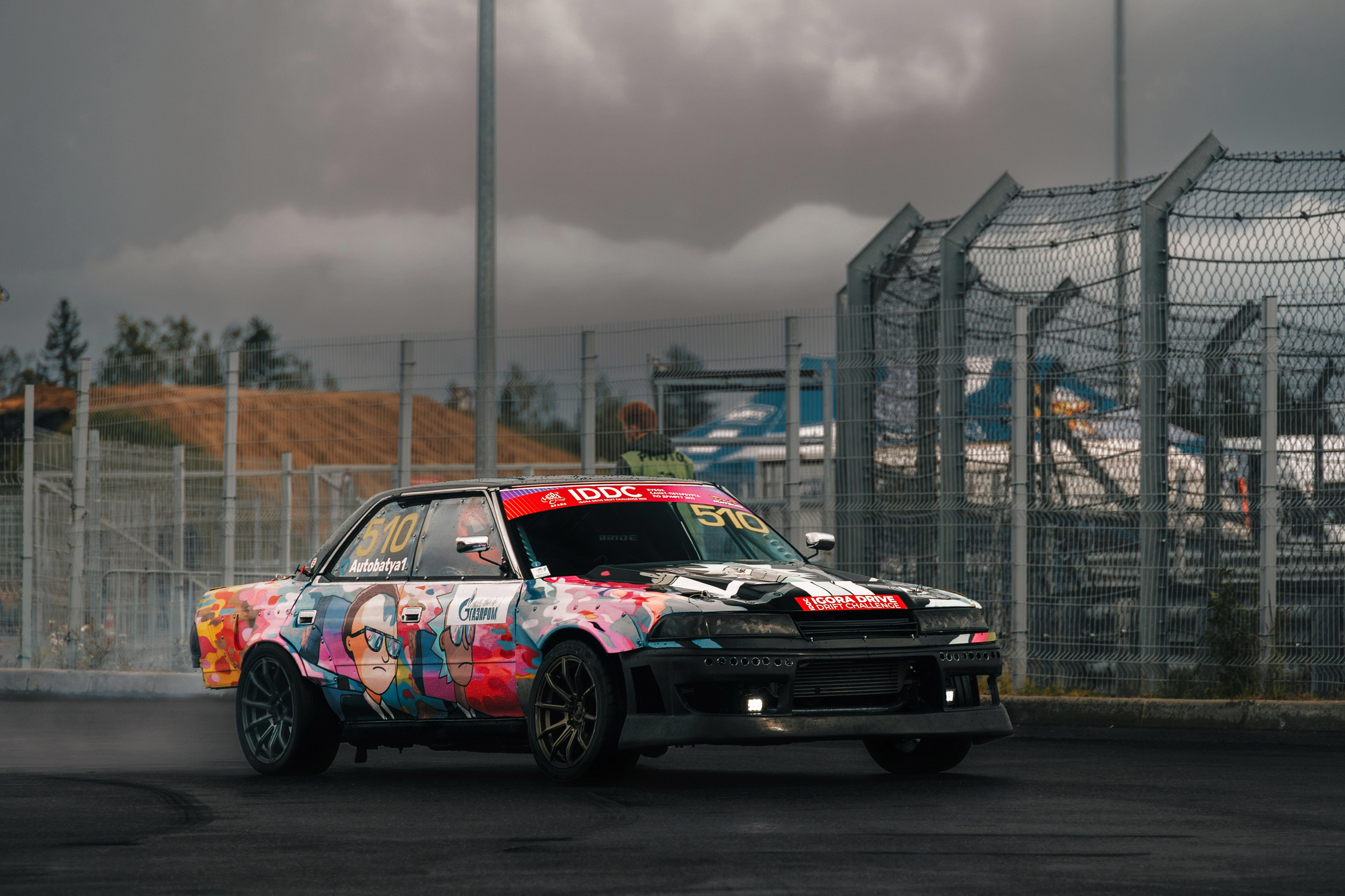 IDDC Этап 2: Бетонный Колизей и блогеры в деле