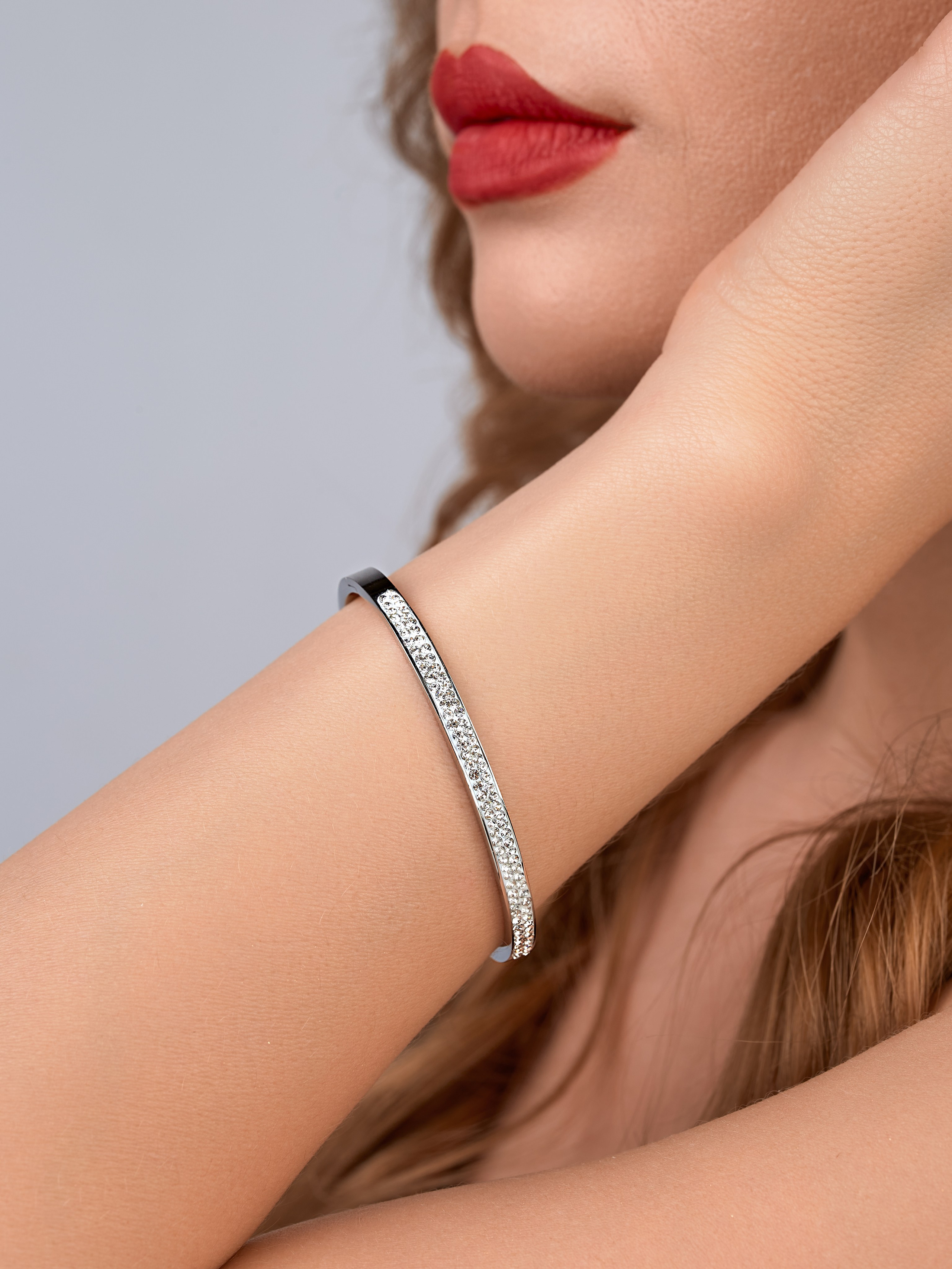 Модельная съемка серебряных украшений для брендов в Москве | Фотограф Анна Татаурова. Фотограф Анна Татаурова | Авторская фотосъемка в Москве