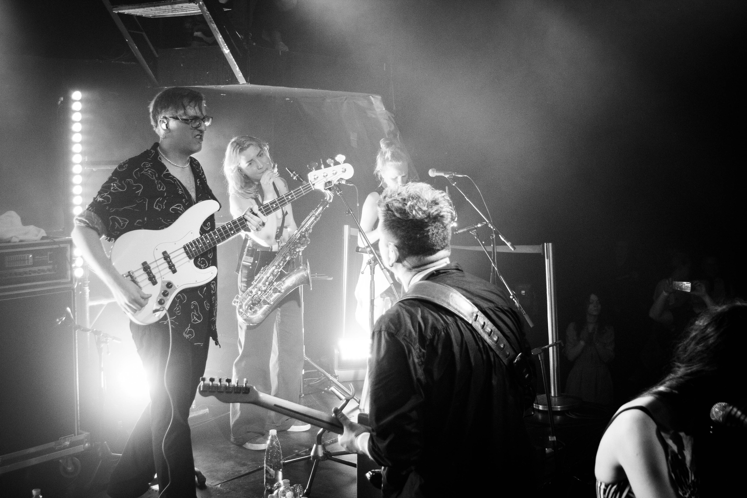 Краснознаменная дивизия имени моей бабушки. Фотограф для музыкантов, фотограф на концерт, концертный фотограф, съемка концерта, бэкстейдж фотограф