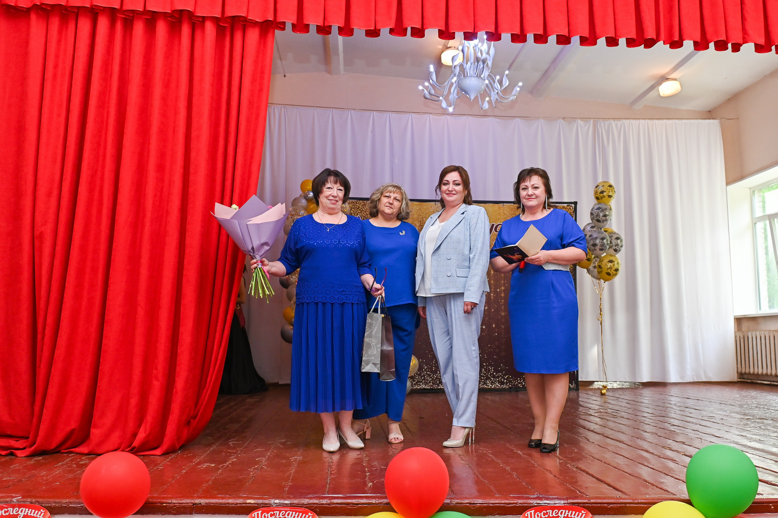 Выпускной школа 48. Семейный и свадебный фотограф во Владивостоке