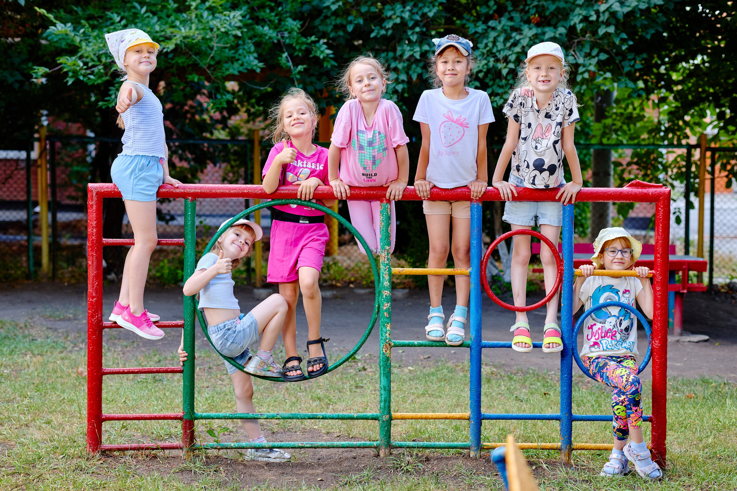 Пример летней съемки в детском саду № 92 Старшая группа Радуга. Фотограф Выпускные альбомы Таганрог Сергей Коробченко