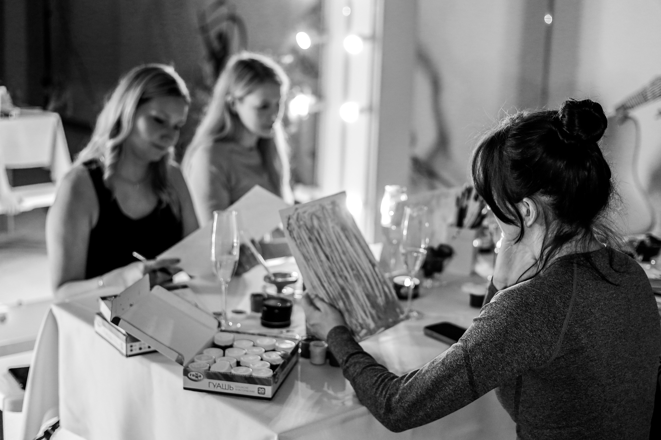 Арт-терапия + аэройога. Фотограф Надршина Лилия