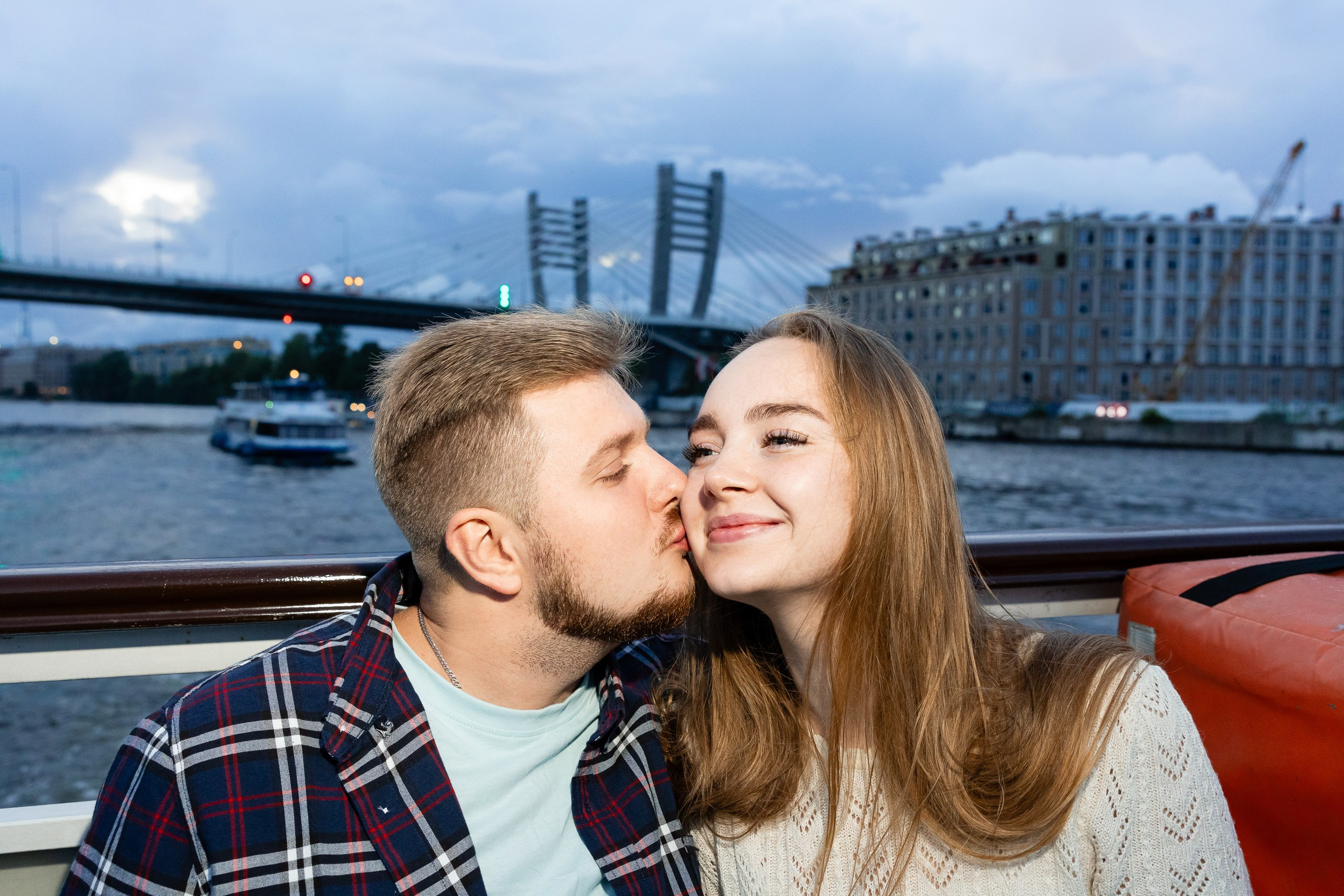 Экскурсия на двухпалубном теплоходе по Неве. Фотограф в Санкт-Петербурге — Сергей Петров