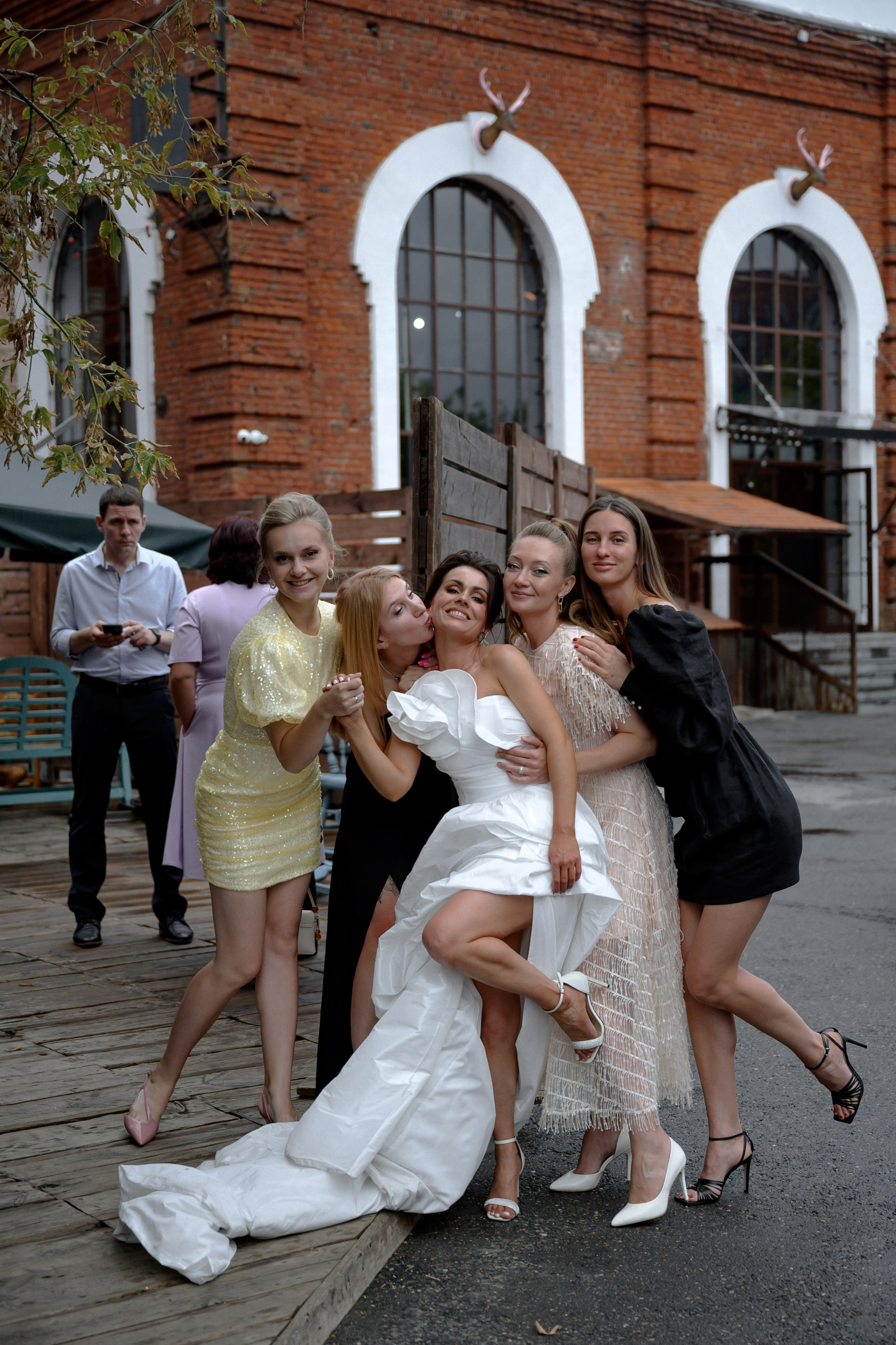 23.08.2024. RETOUCH-HOUSE