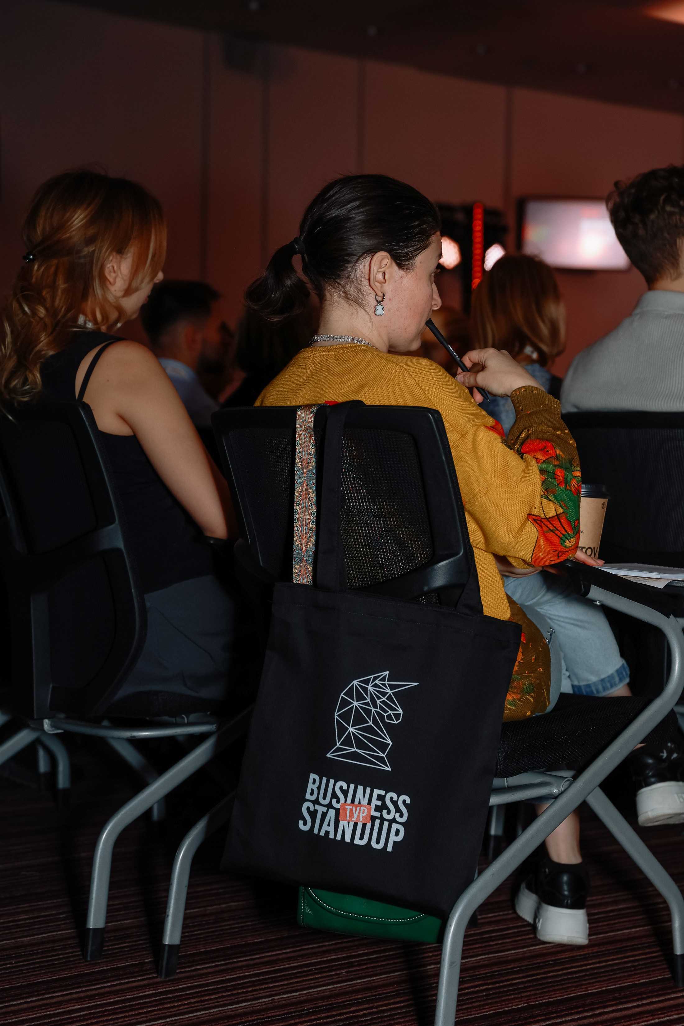 BUSNESS STANDUP с Оскаром Хартманном. Фотограф Юлия Мальцева