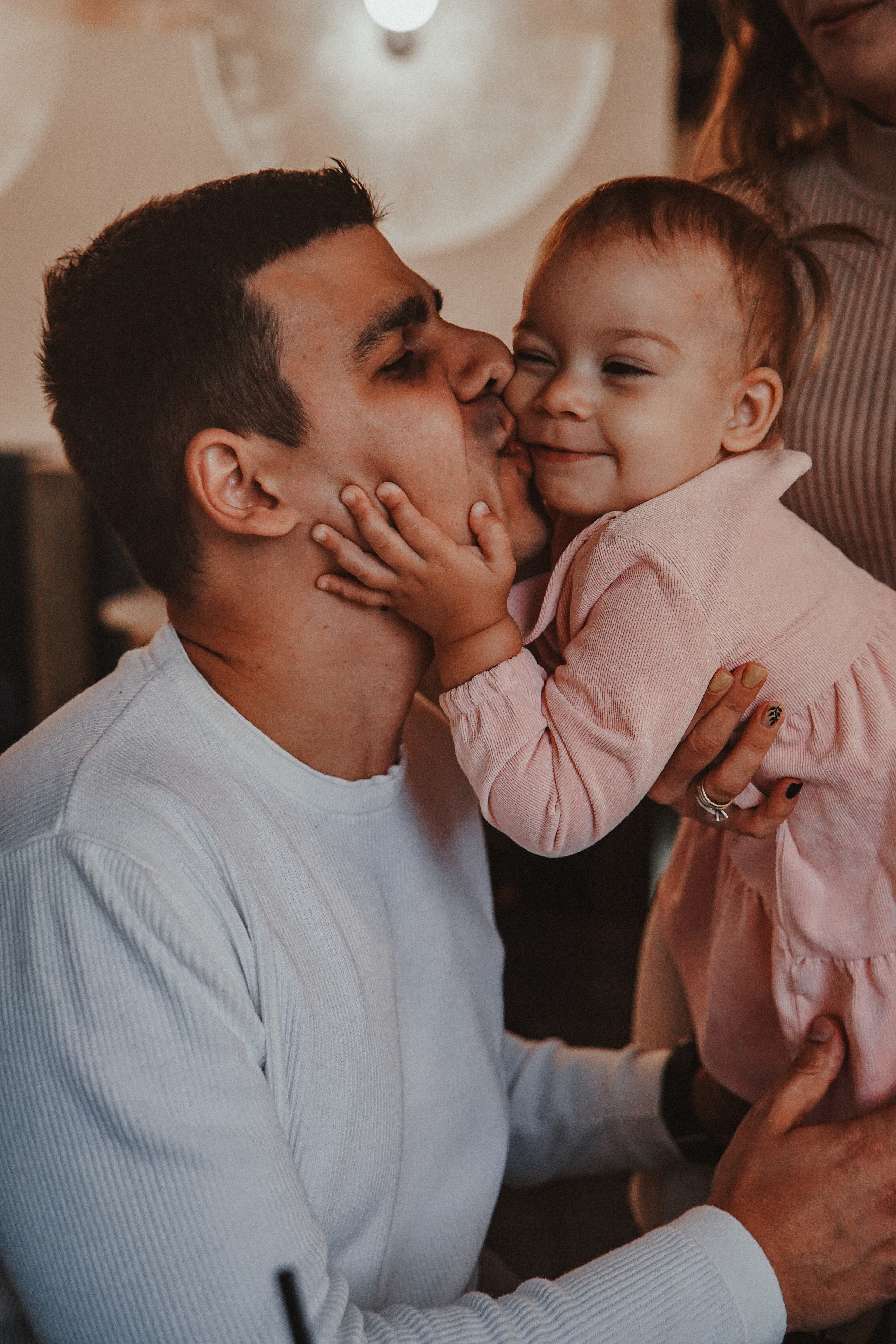 Городская фотосессия под дождем. Семейный и женский фотограф в Краснодаре Анастасия Приймак