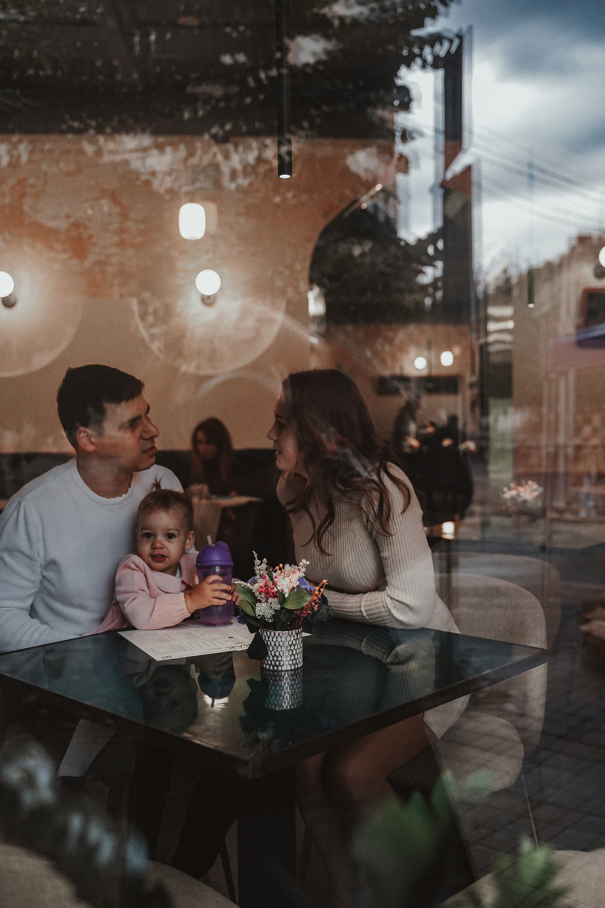 Городская фотосессия под дождем. Семейный и женский фотограф в Краснодаре Анастасия Приймак