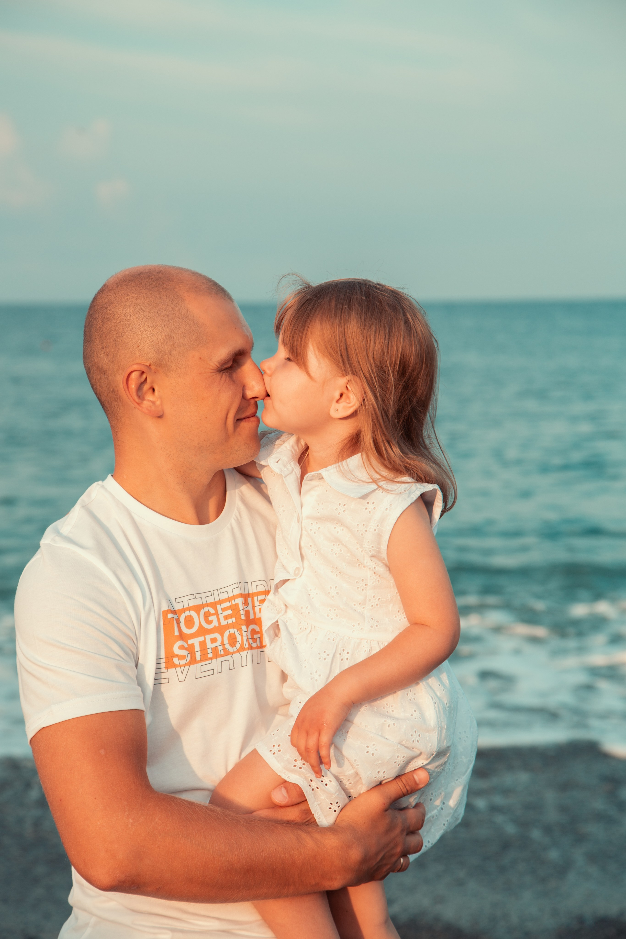 Завтрак у моря в Лоо на пляже «Горный Воздух». Семейный фотограф в Сочи, Лоо, Дагомысе, Вардане Кучумова Олеся