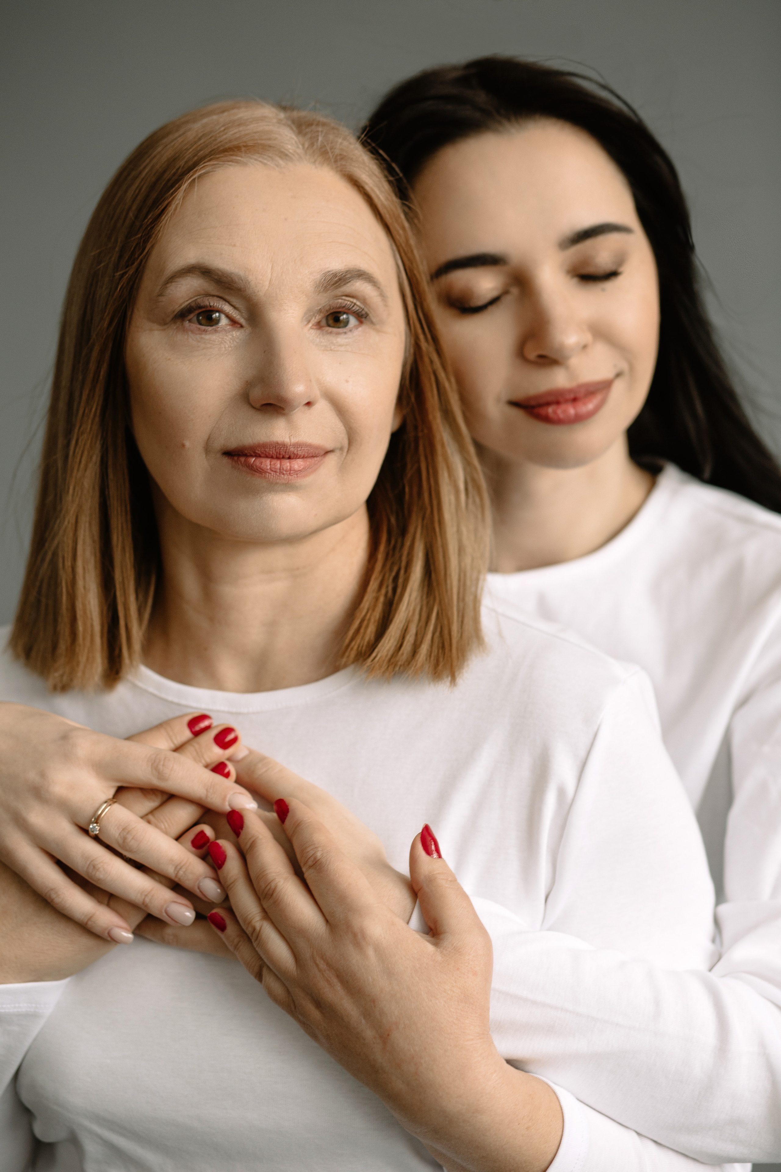 Ирина и Аня. Яна Тихонова — фотограф в Полоцке, Витебске и Минске