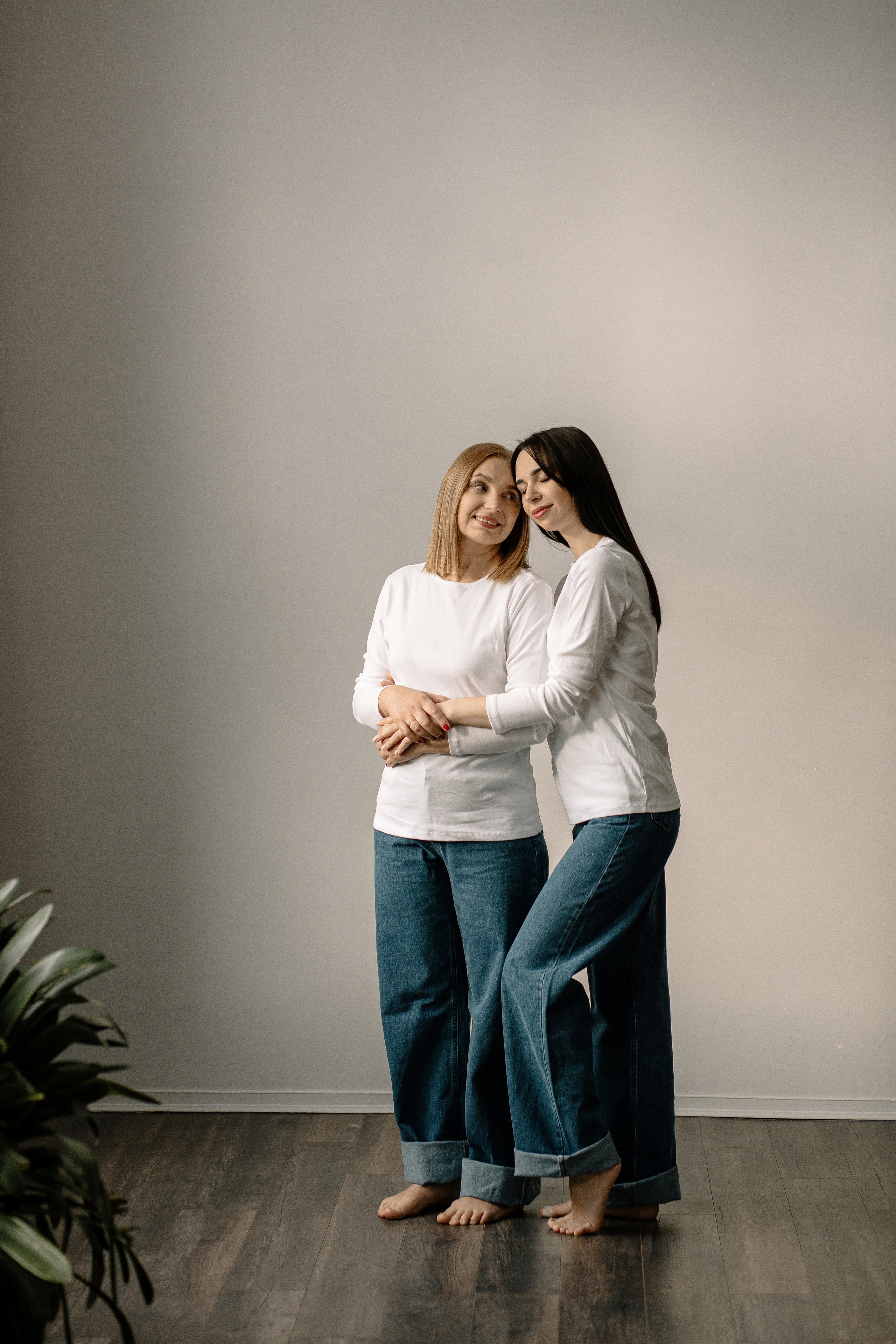 Ирина и Аня. Яна Тихонова — фотограф в Полоцке, Витебске и Минске