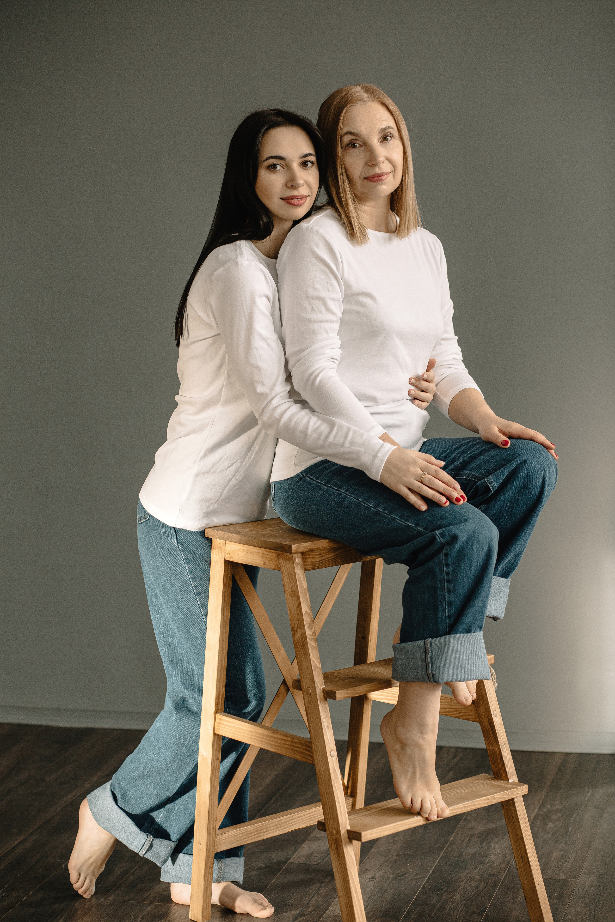 Ирина и Аня. Яна Тихонова — фотограф в Полоцке, Витебске и Минске