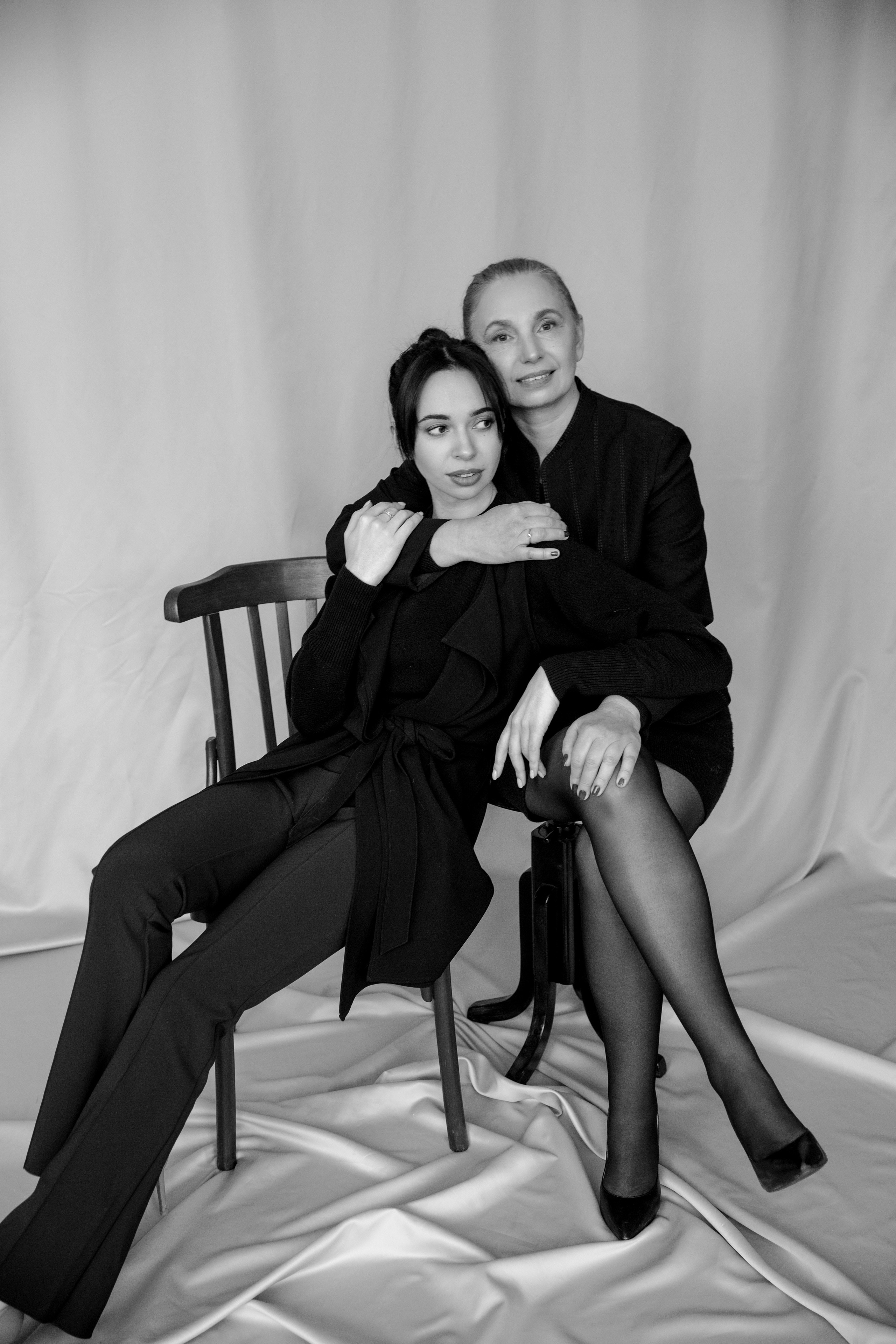 Ирина и Аня. Яна Тихонова — фотограф в Полоцке, Витебске и Минске