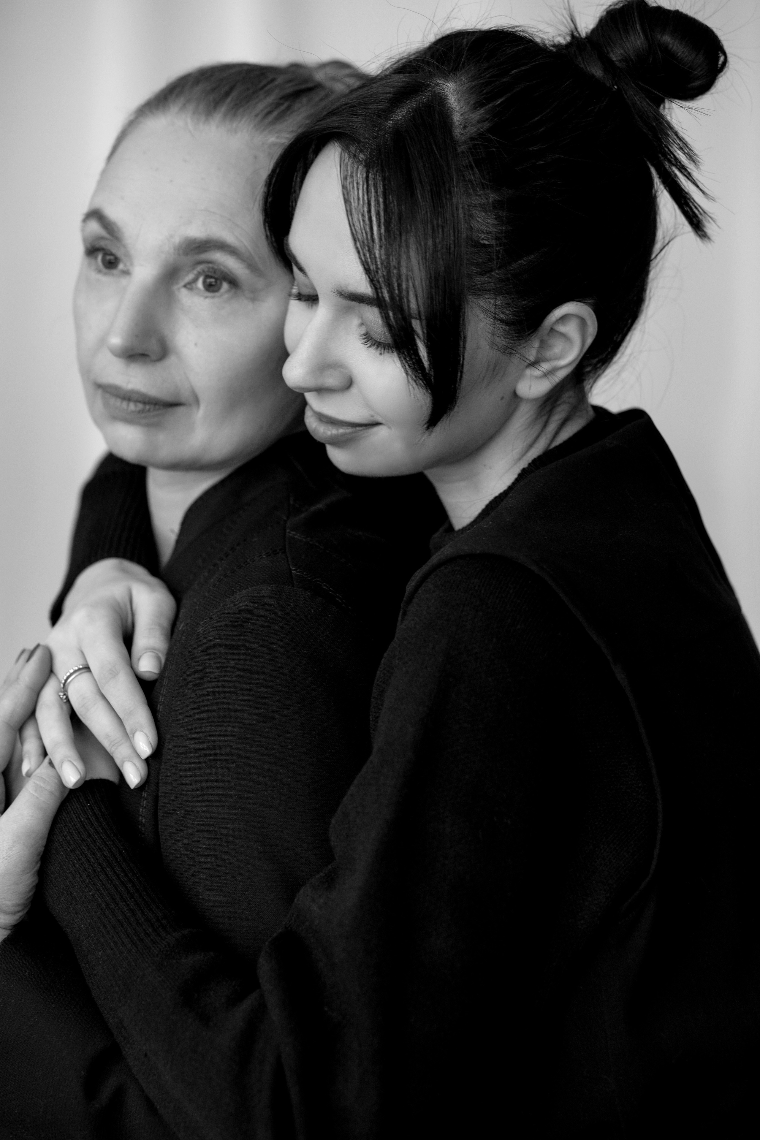 Ирина и Аня. Яна Тихонова — фотограф в Полоцке, Витебске и Минске