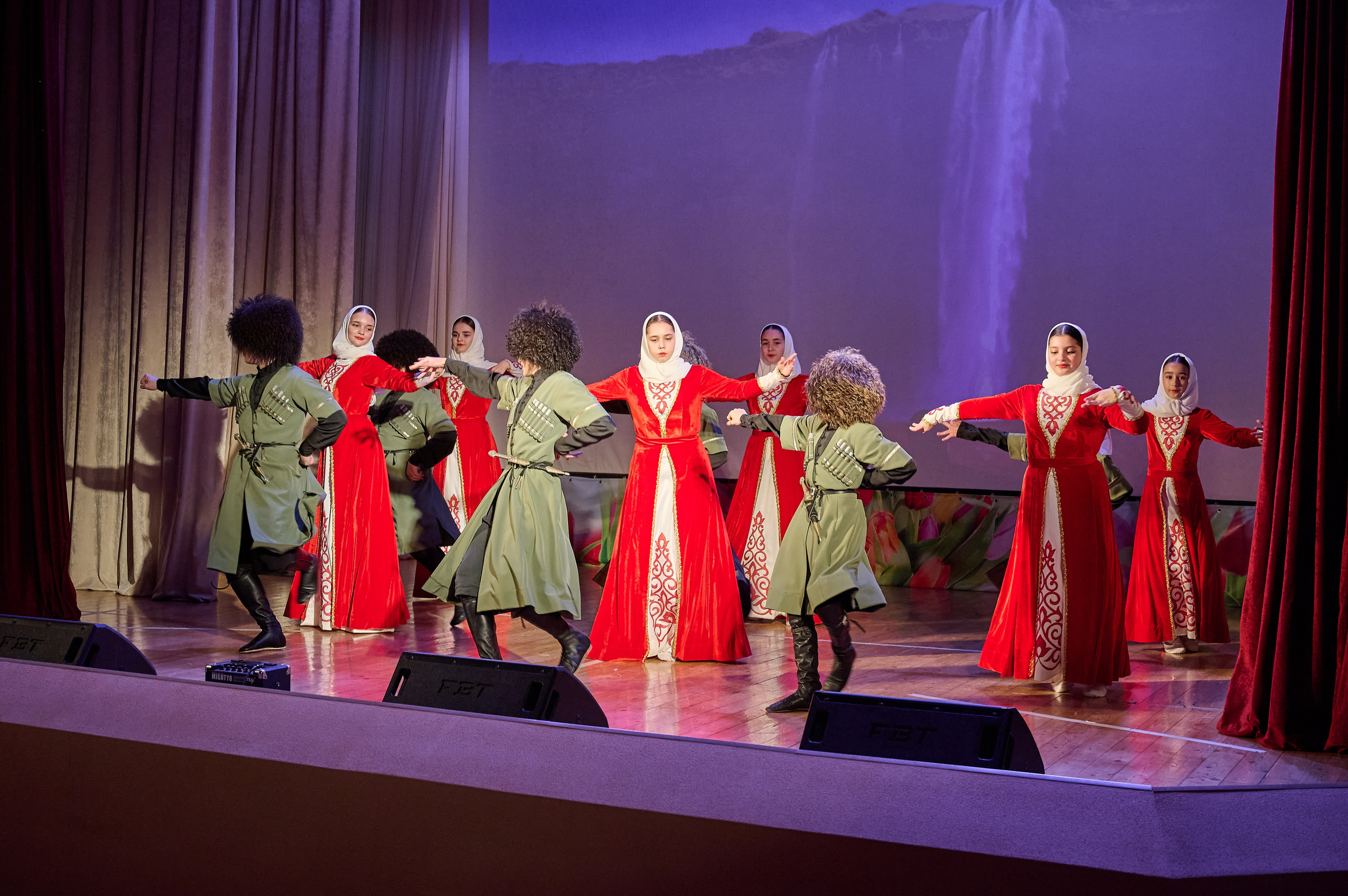 День матери ДК Кабардинка. Жизнь курорта Кабардинка в фотографиях