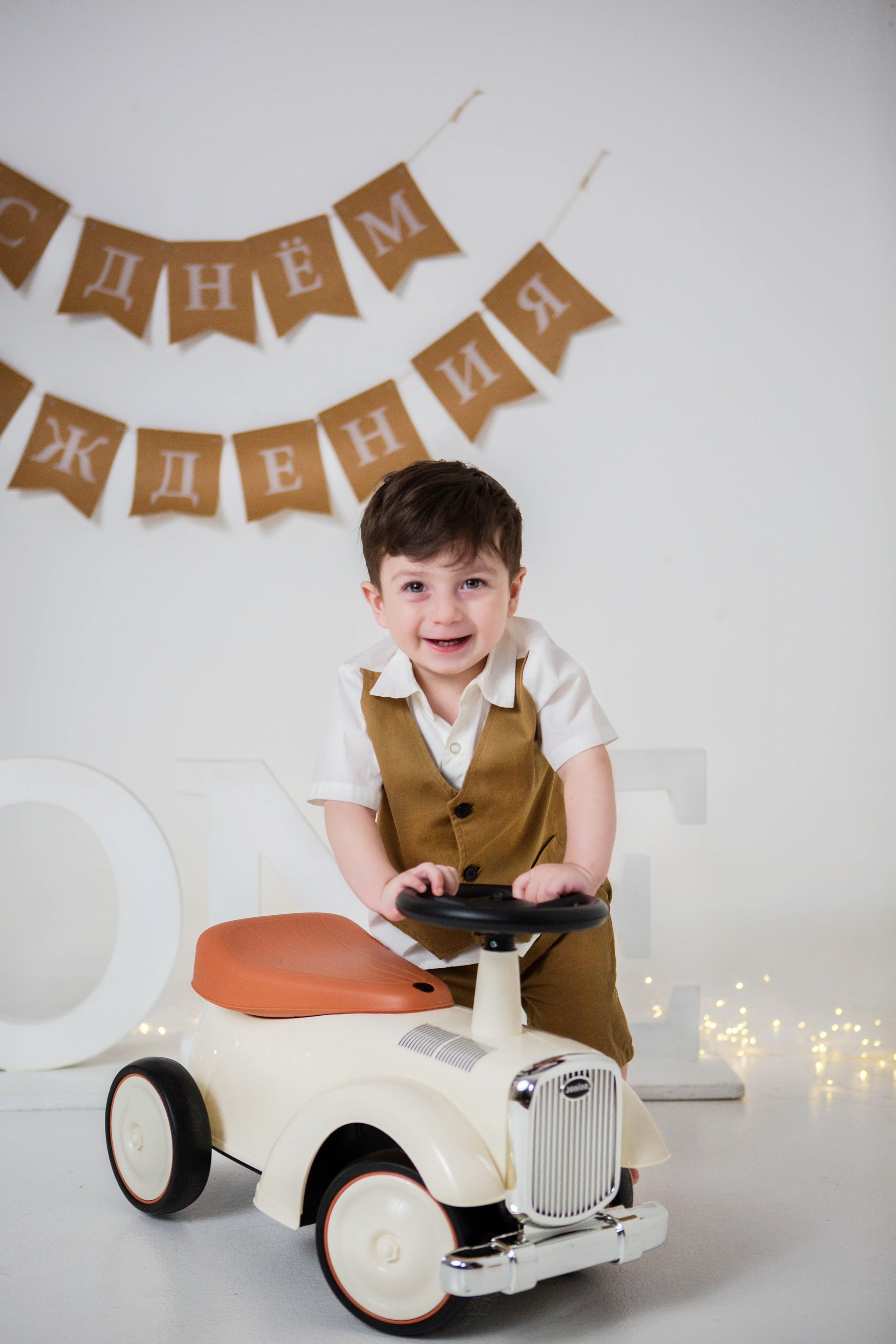 Алексу 1 год. Фотостудия «Антураж». Свадебный семейный и детский фотограф в Краснодаре Карина Федоровская