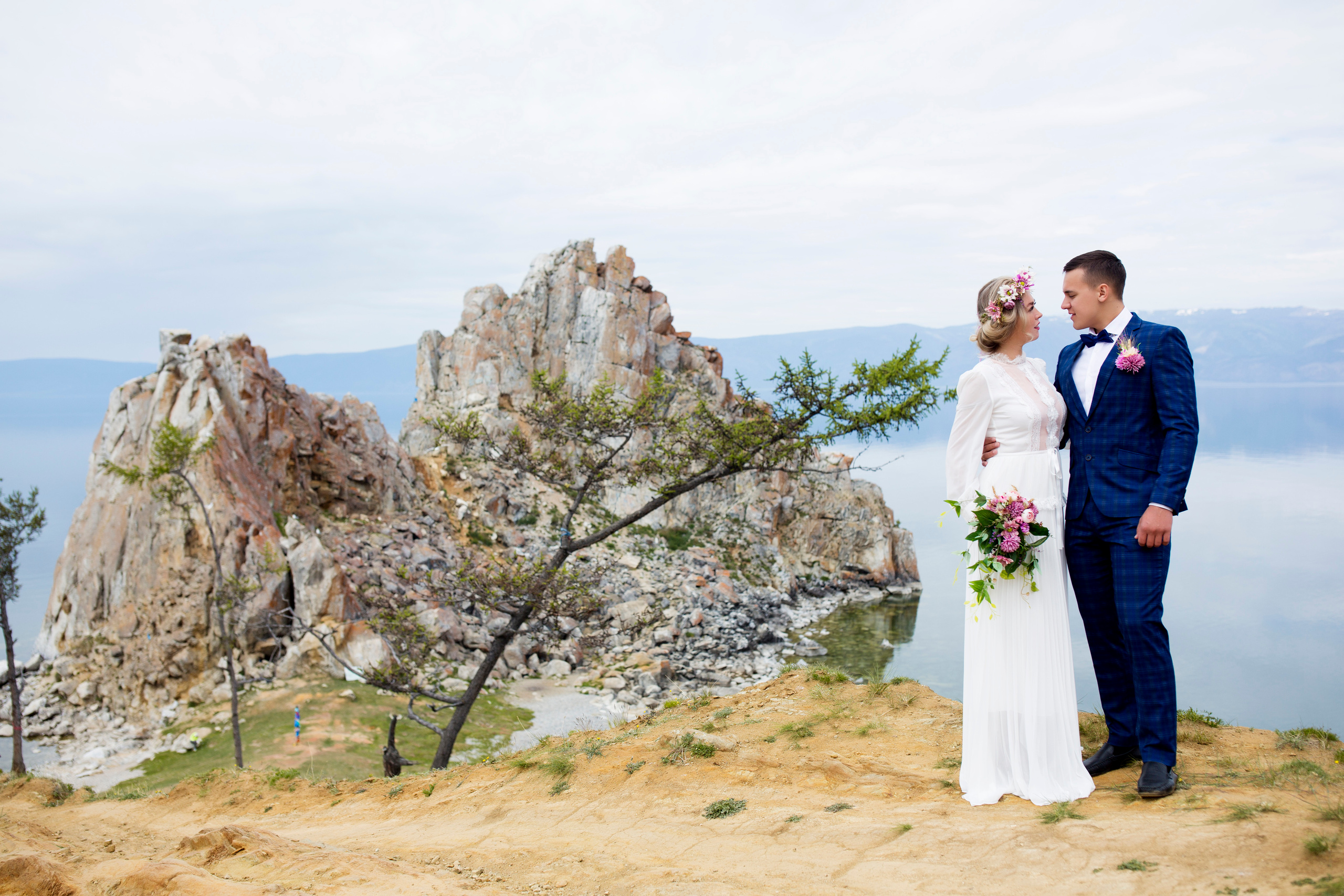 Свадебная прогулка на острове Ольхон