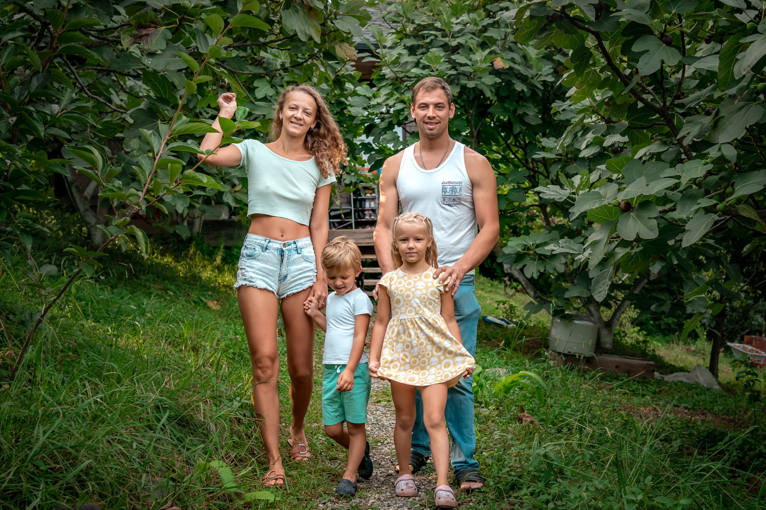 День с семьей, Сочи. Семейный фотограф Варвара Сорока в городе Москве