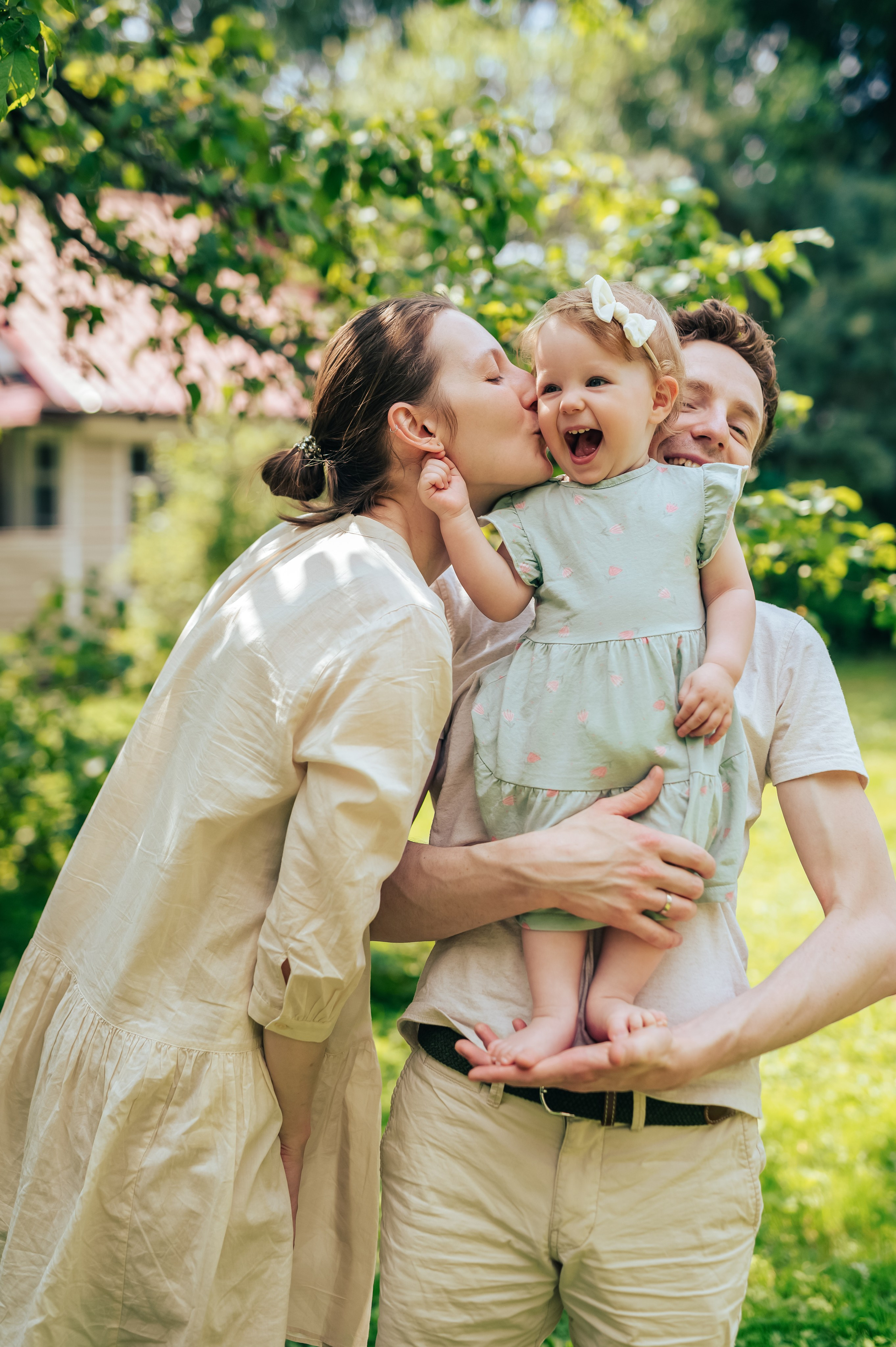 Лето на даче с годовалой малышкой. Семейный фотограф. Lifestyle. Москва. Анастасия Михайлова