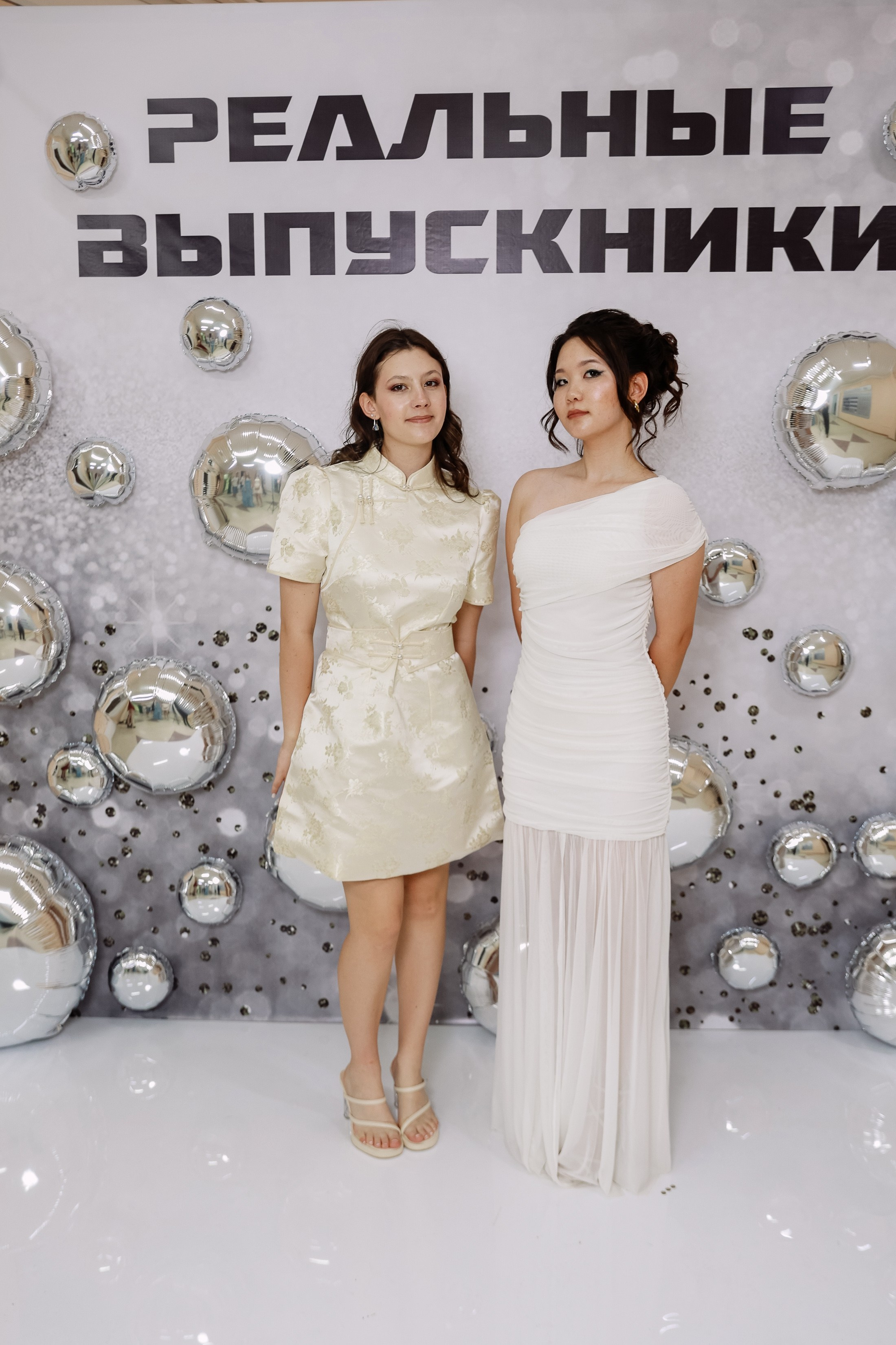 Выдача Аттестатов школа 210. Фотограф Юлия Мальцева