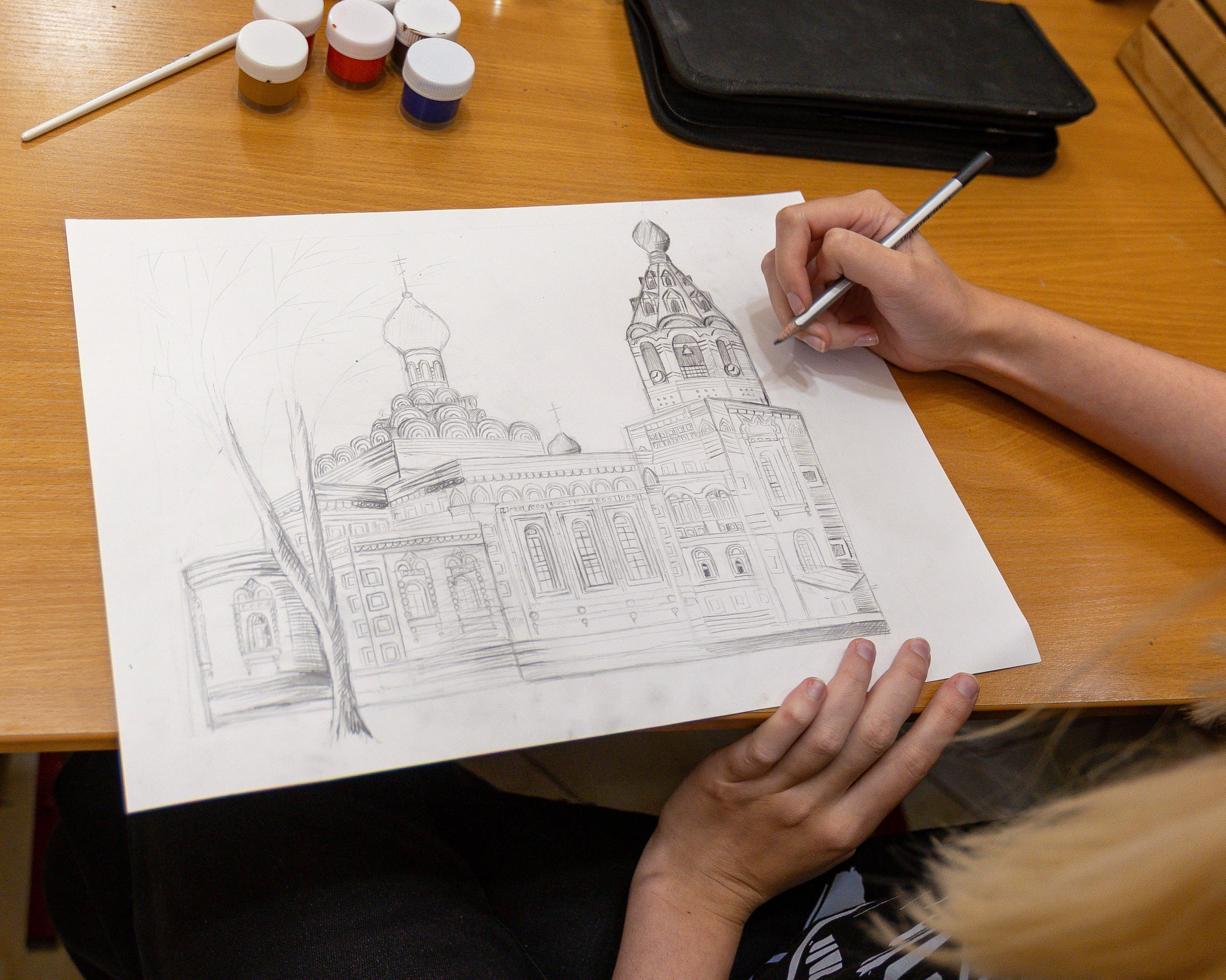 Рисование в Воскресной школе при Храме Живоначальной Троицы. Выпускные альбомы и школьный фотограф в Подольске, Троицке, Щербинке, Москве и Московской области