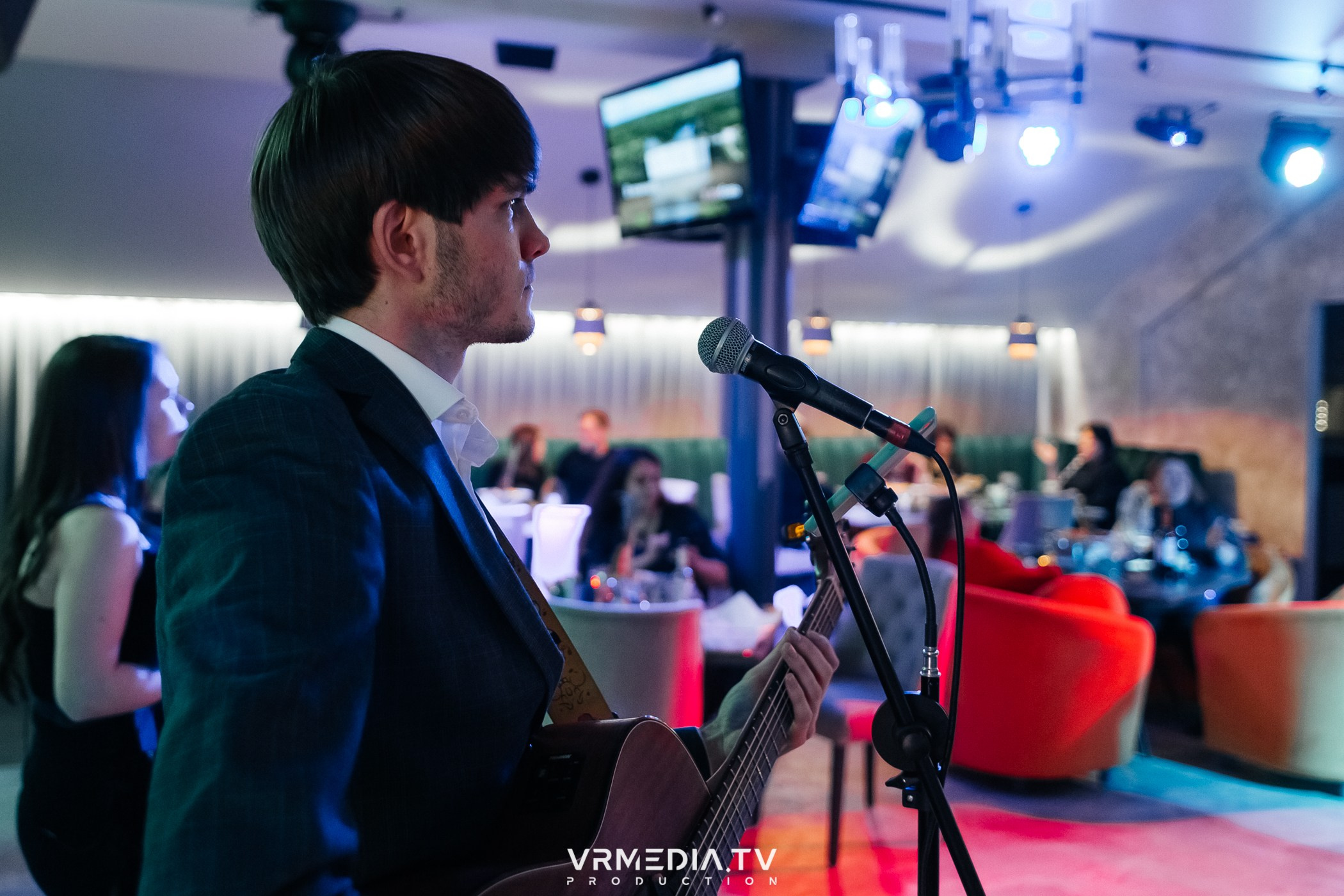 Открытие караоке-зала в «Империи»