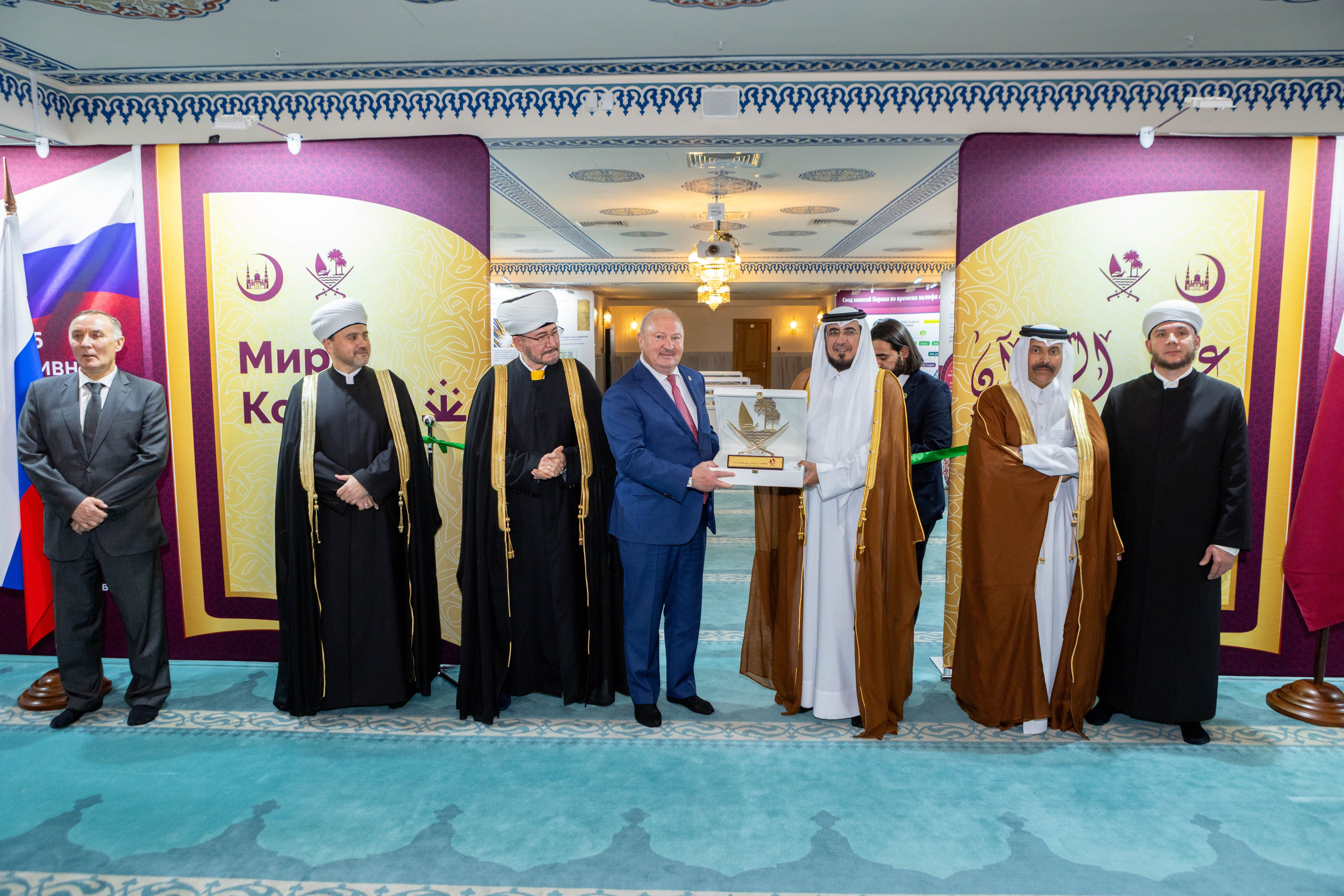 Открытие выставки Мир Корана. Рекламный, предметный, репортажный, семейный фотограф и художник в Москве